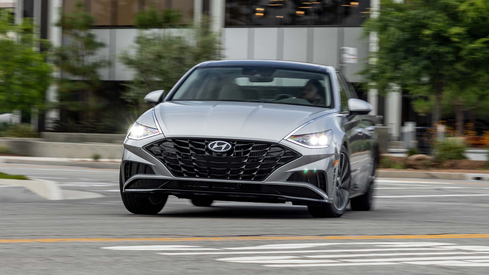 Đánh giá Hyundai Sonata 2020 ảnh 24 Danh gia Hyundai Sonata 2020 anh 24