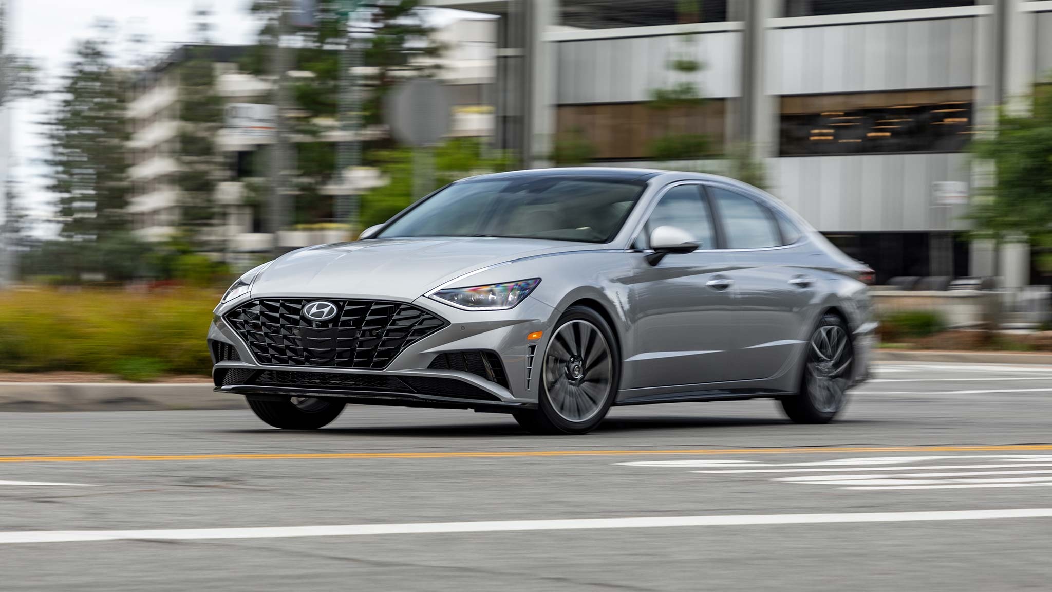 Đánh giá Hyundai Sonata 2020 ảnh 27 Danh gia Hyundai Sonata 2020 anh 27