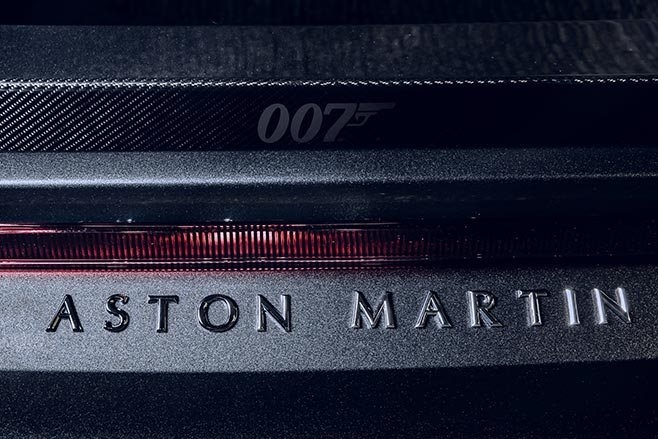 Aston Martin Vantage va DBS Superleggera ban diep vien 007 anh 24