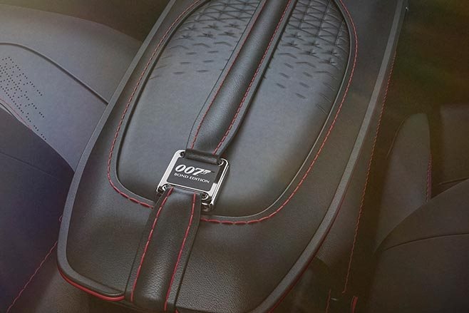 Aston Martin Vantage va DBS Superleggera ban diep vien 007 anh 23