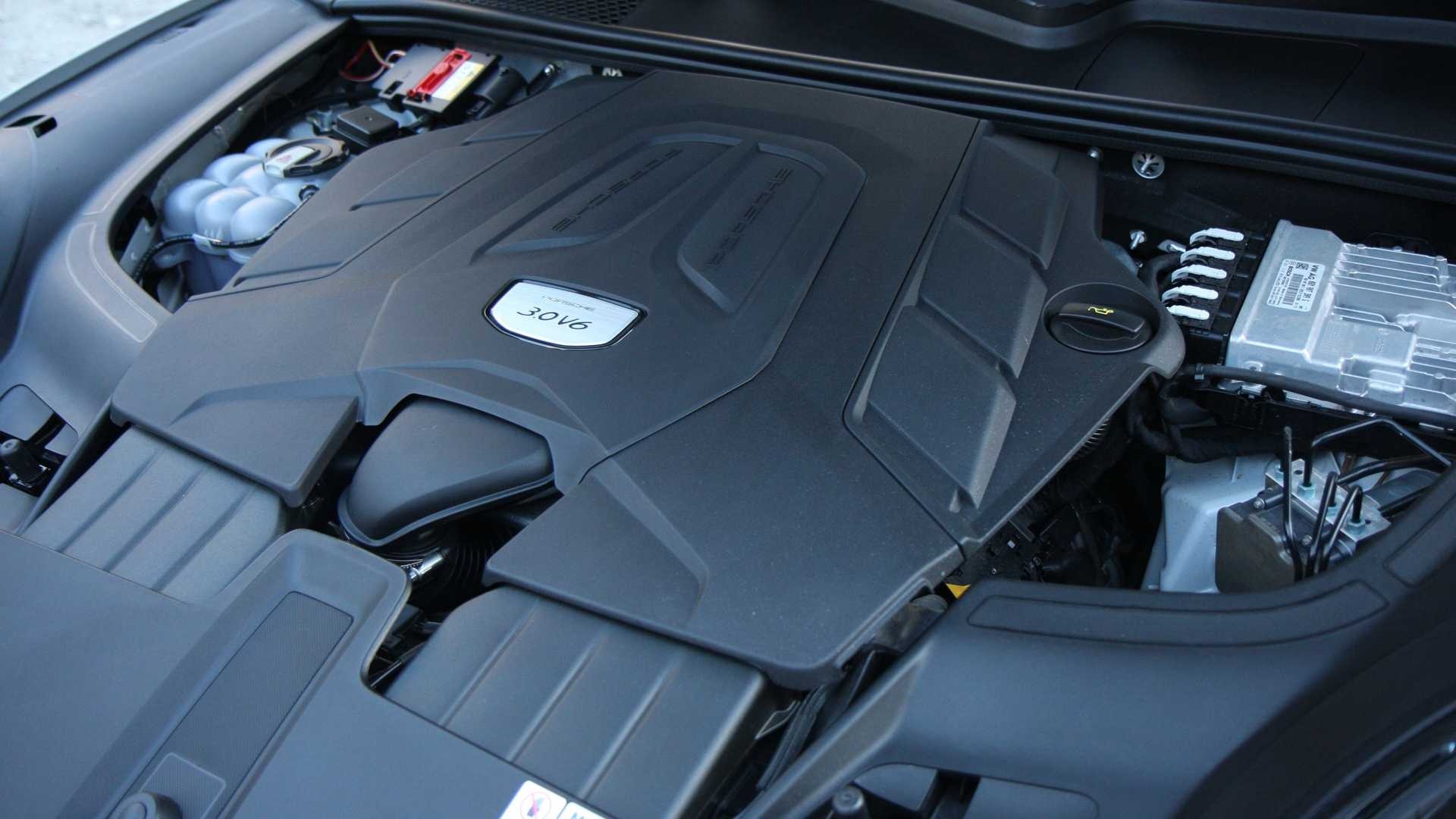 Danh gia Porsche Cayenne Coupe 2020 anh 14