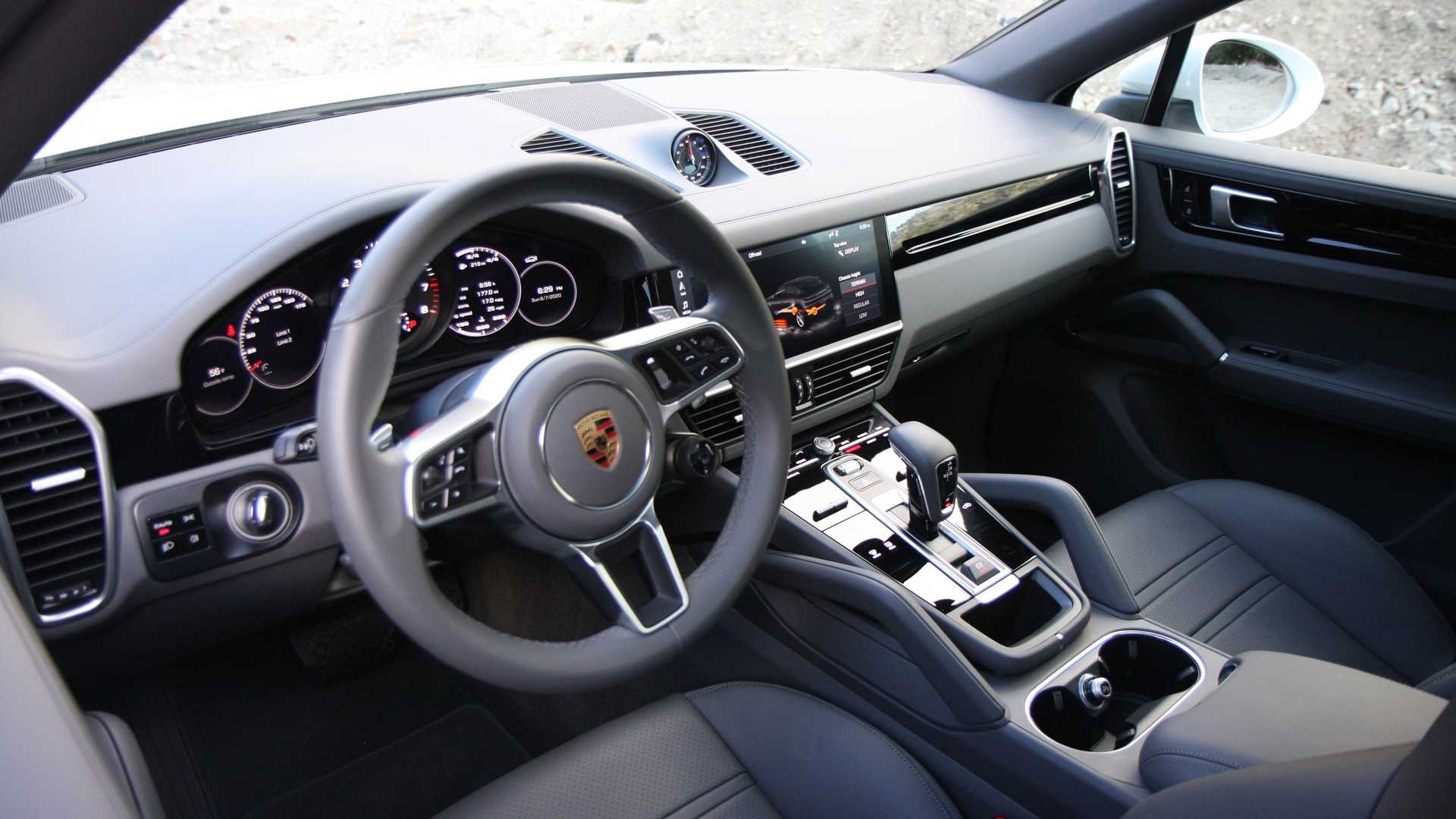 Danh gia Porsche Cayenne Coupe 2020 anh 9