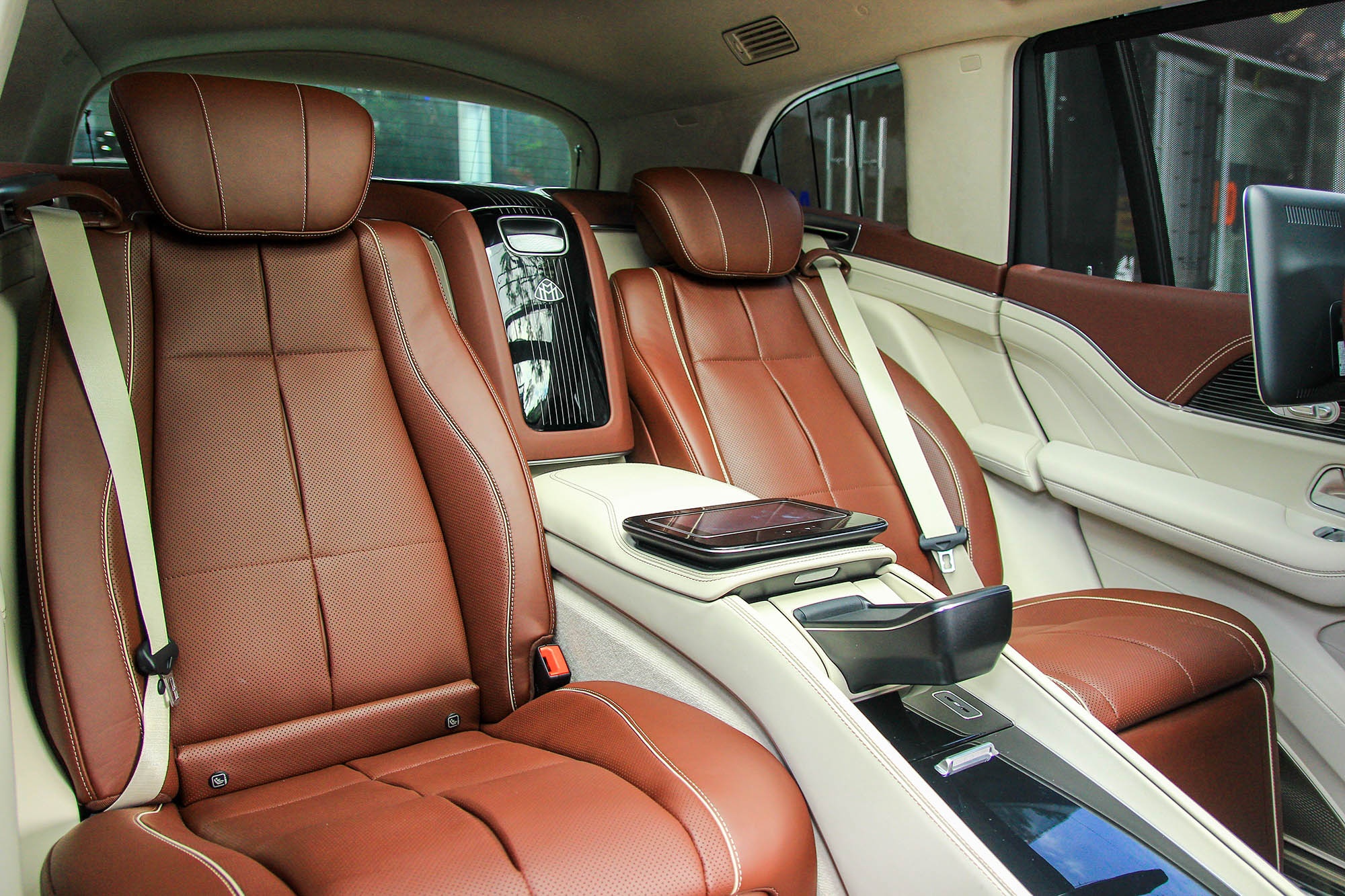 Mercedes-Maybach GLS 600 tại Việt Nam ảnh 11 Mercedes-Maybach GLS 600 tai Viet Nam anh 11