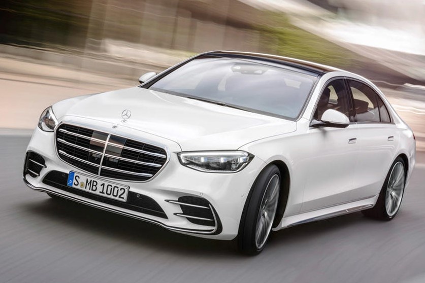 Mercedes-Benz S-Class doi 2021 bi trieu hoi vi loi he thong lai hinh anh