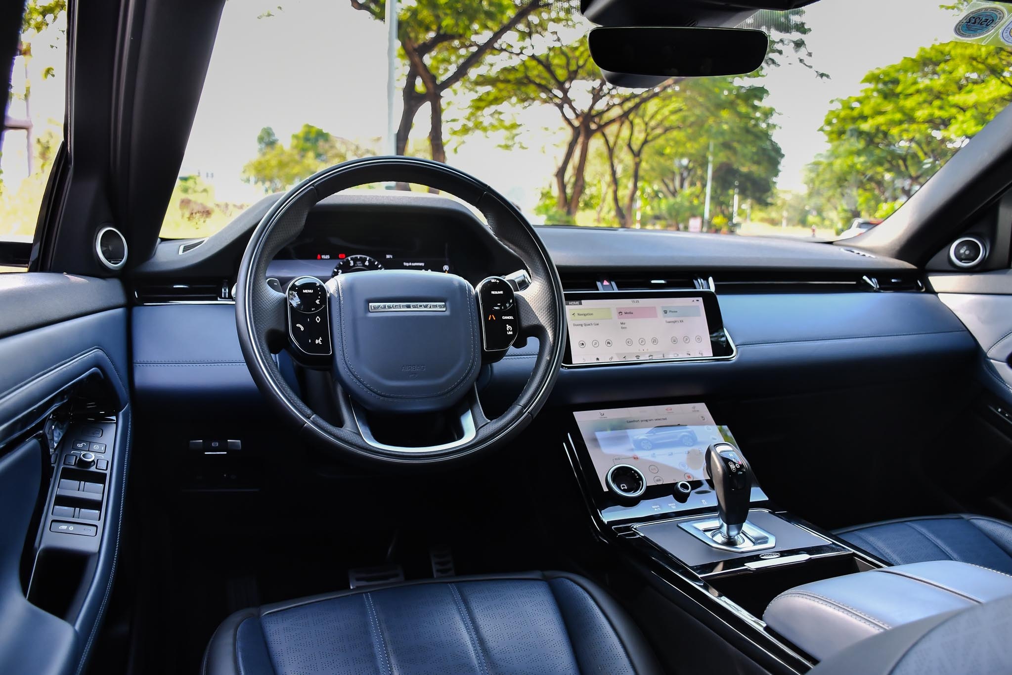 So sanh Range Rover Evoque va Jaguar E-Pace anh 11