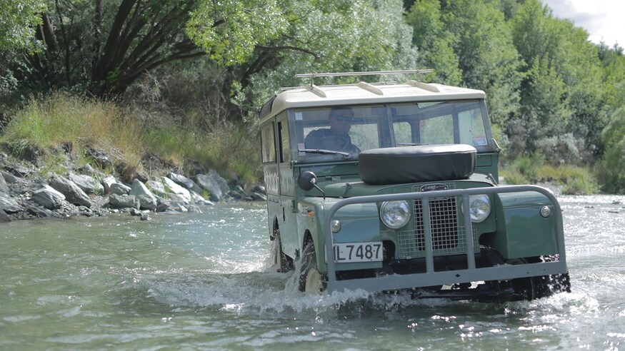 Dòng xe Land Rover Defender thay đổi ra sao sau hơn 70 năm ảnh 5 Dong xe Land Rover Defender thay doi ra sao sau hon 70 nam anh 5