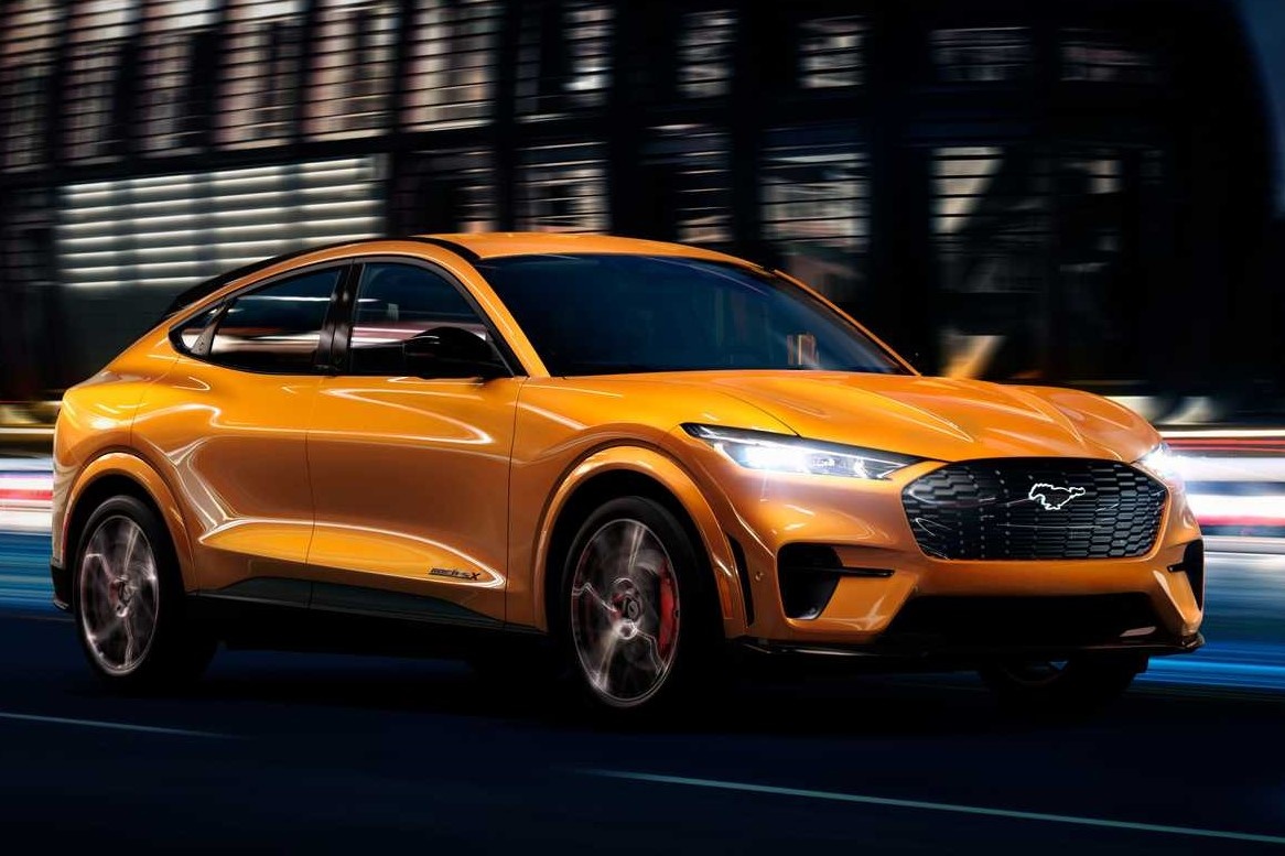 10 xe SUV nhanh nhat the gioi nam 2020 hinh anh