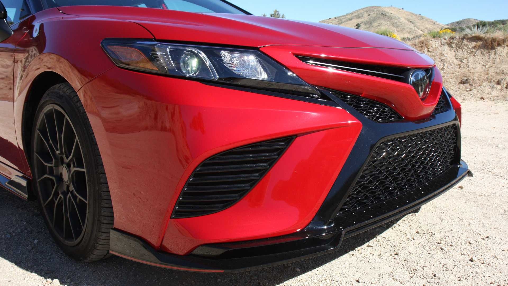 đánh giá Toyota Camry TRD 2020 ảnh 6 danh gia Toyota Camry TRD 2020 anh 6