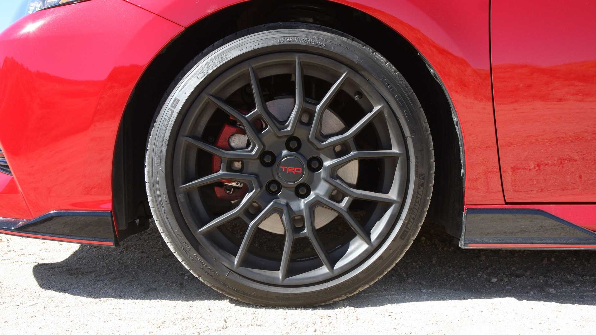 đánh giá Toyota Camry TRD 2020 ảnh 18 danh gia Toyota Camry TRD 2020 anh 18