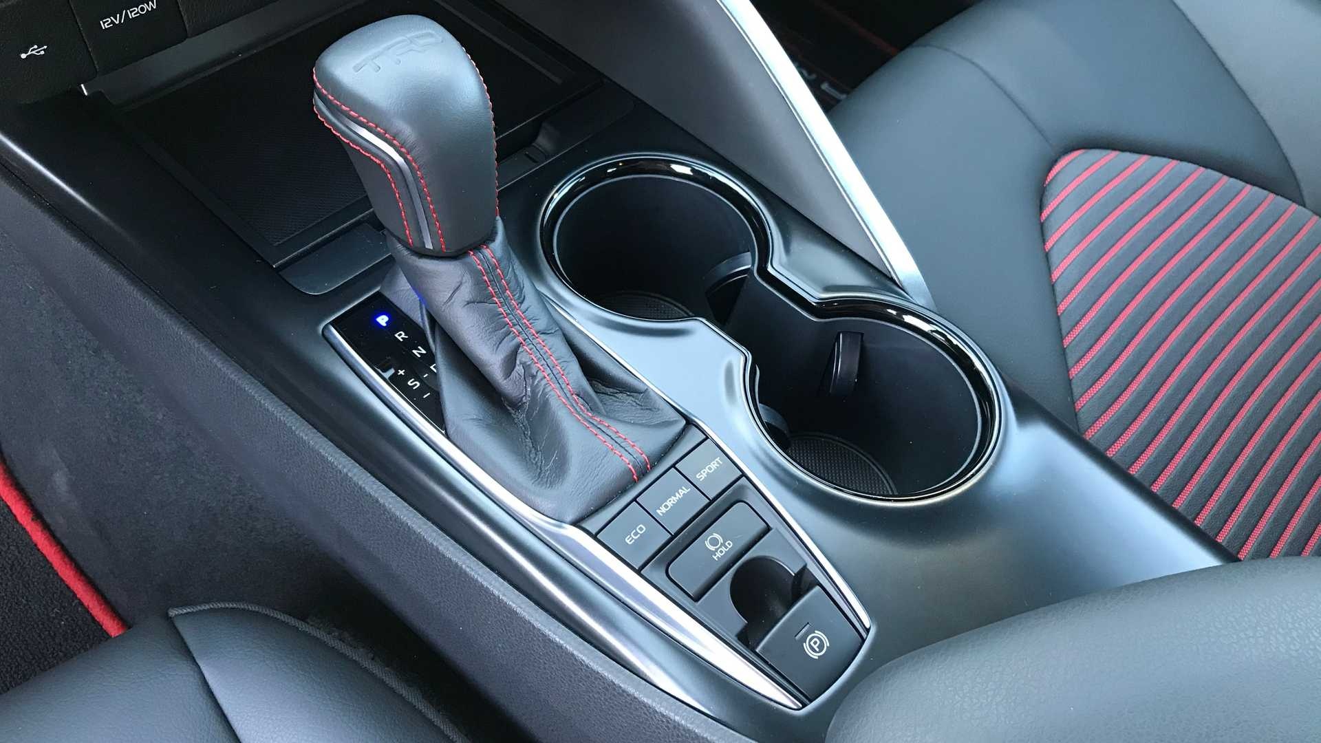 đánh giá Toyota Camry TRD 2020 ảnh 13 danh gia Toyota Camry TRD 2020 anh 13