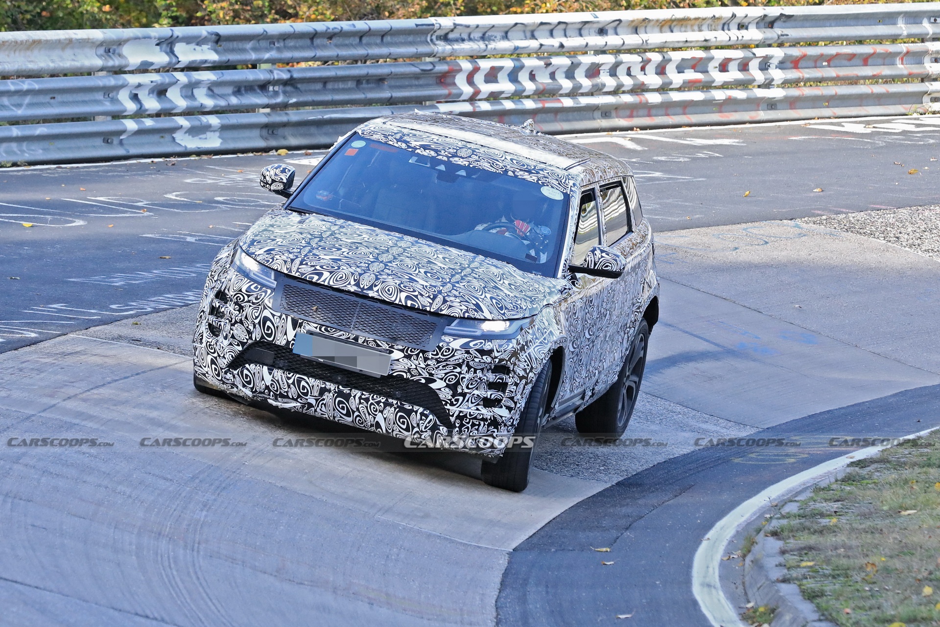 Range Rover Evoque bản trục cơ sở kéo dài  ảnh 5 Range Rover Evoque ban truc co so keo dai anh 5