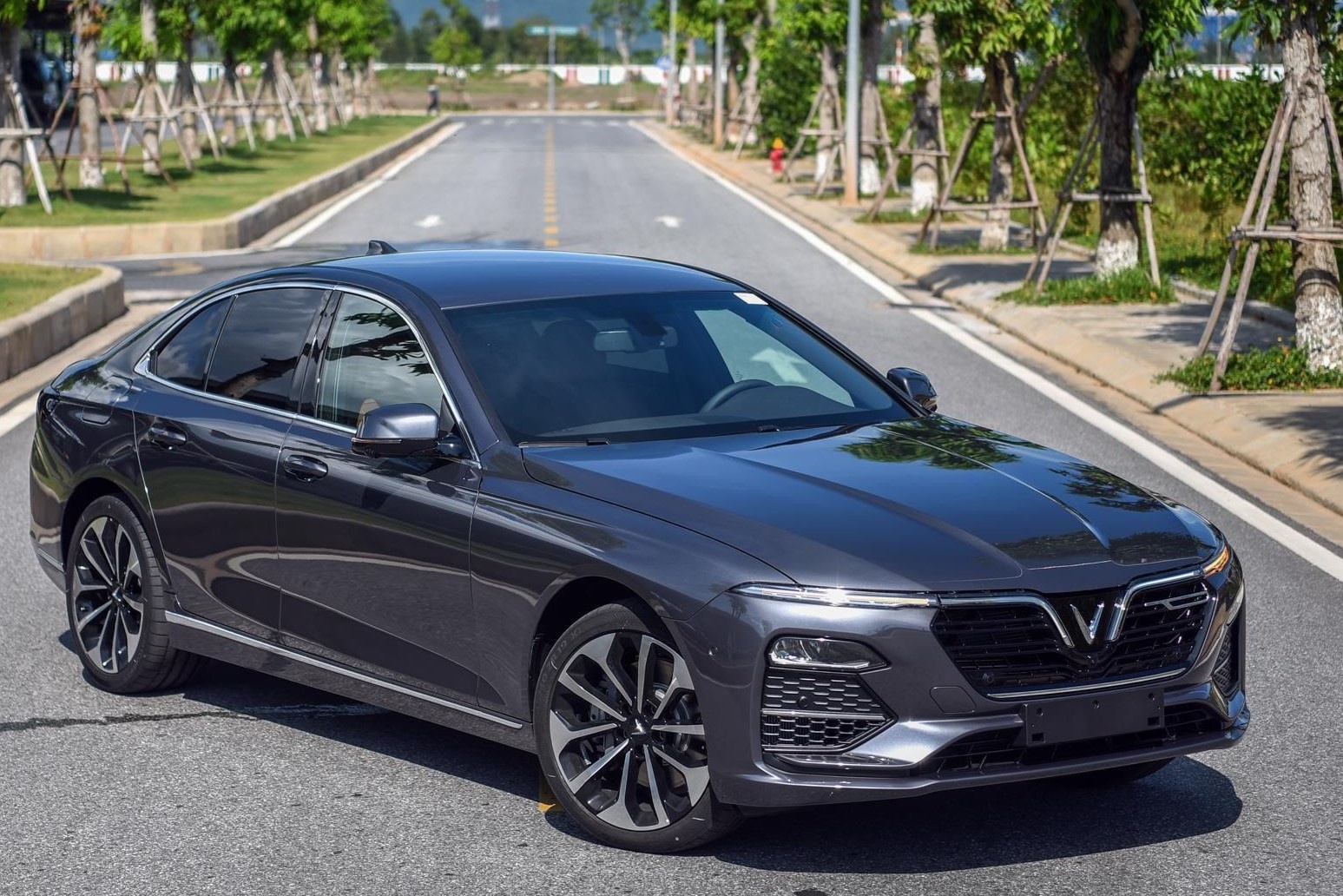 Nhung mau sedan duoc giam gia trong thang 11 hinh anh