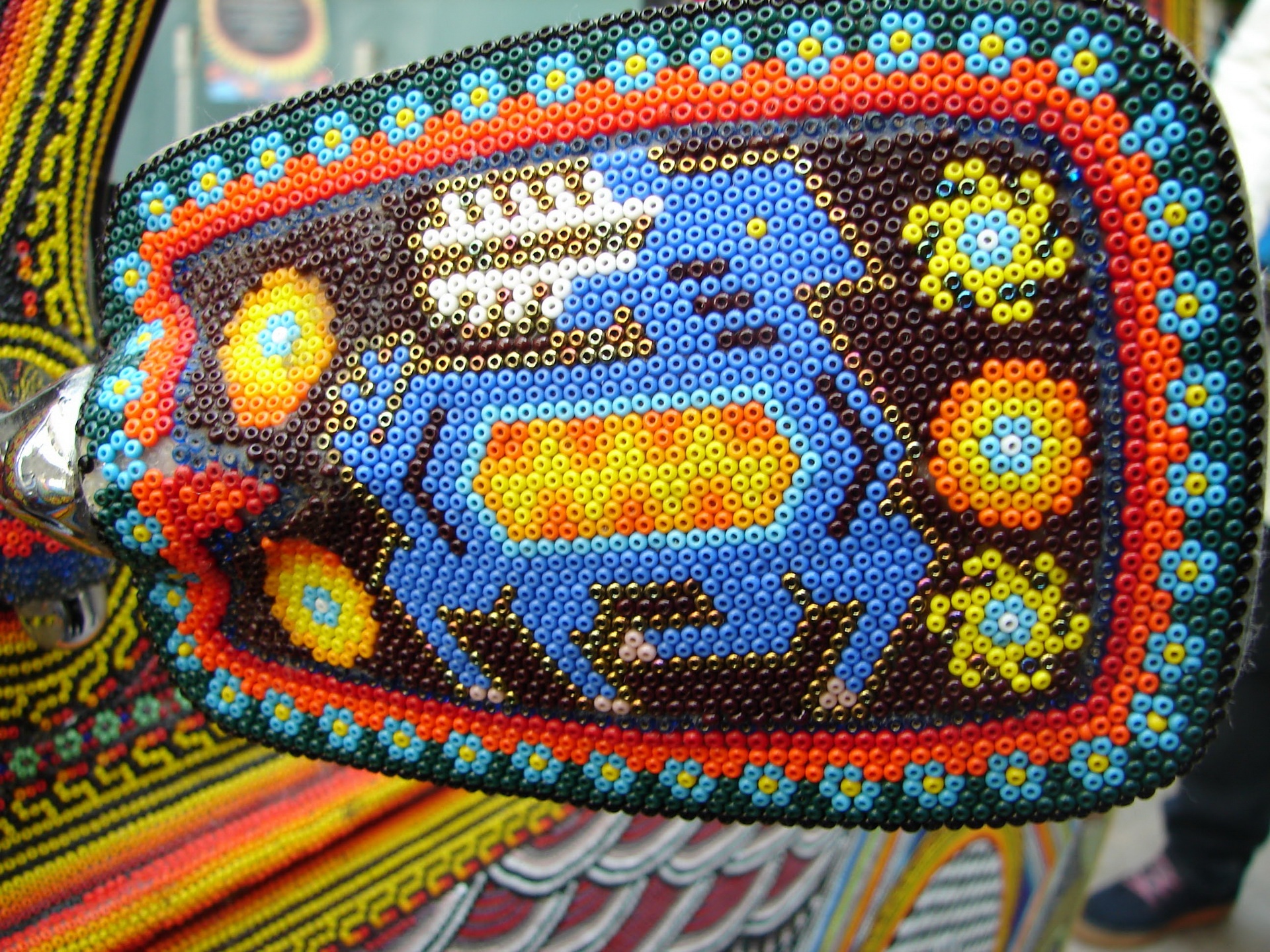 Volkswagen Beetle phiên bản đính hạt độc nhất trên thế giới ảnh 5 Volkswagen Beetle phien ban dinh hat doc nhat tren the gioi anh 5