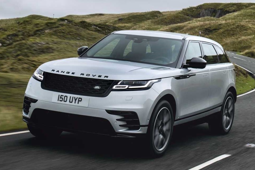 Range Rover Velar 2021 co gia ban cao hon doi xe truoc hinh anh