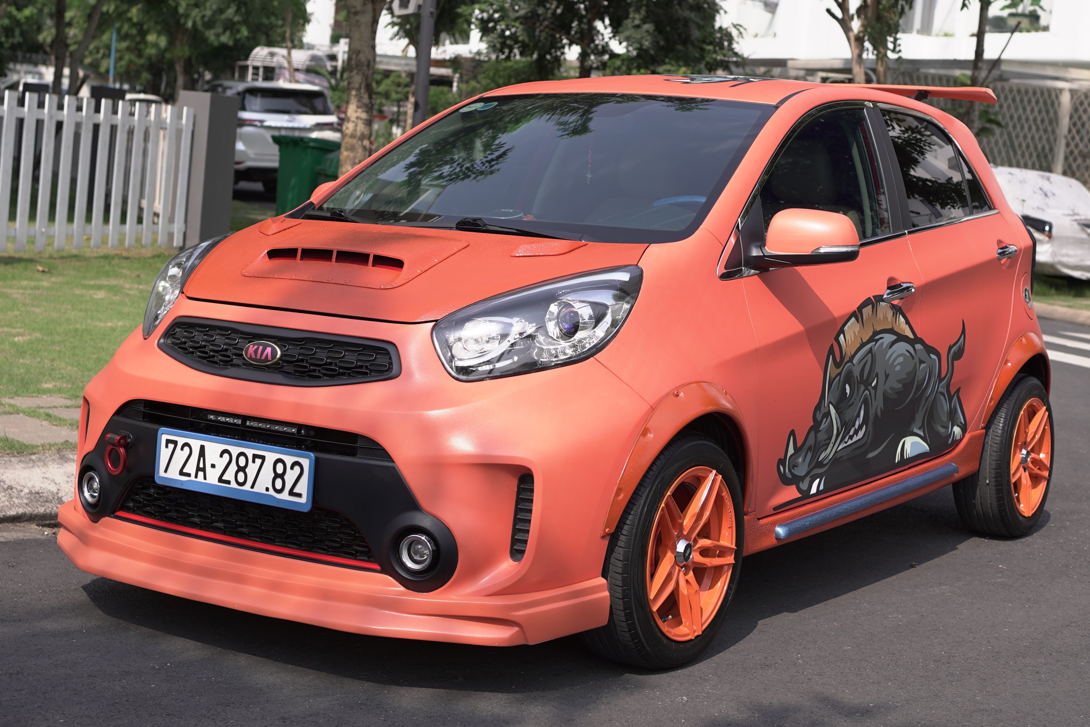 Chi tiet Kia Morning do phong cach the thao ton 150 trieu dong hinh anh