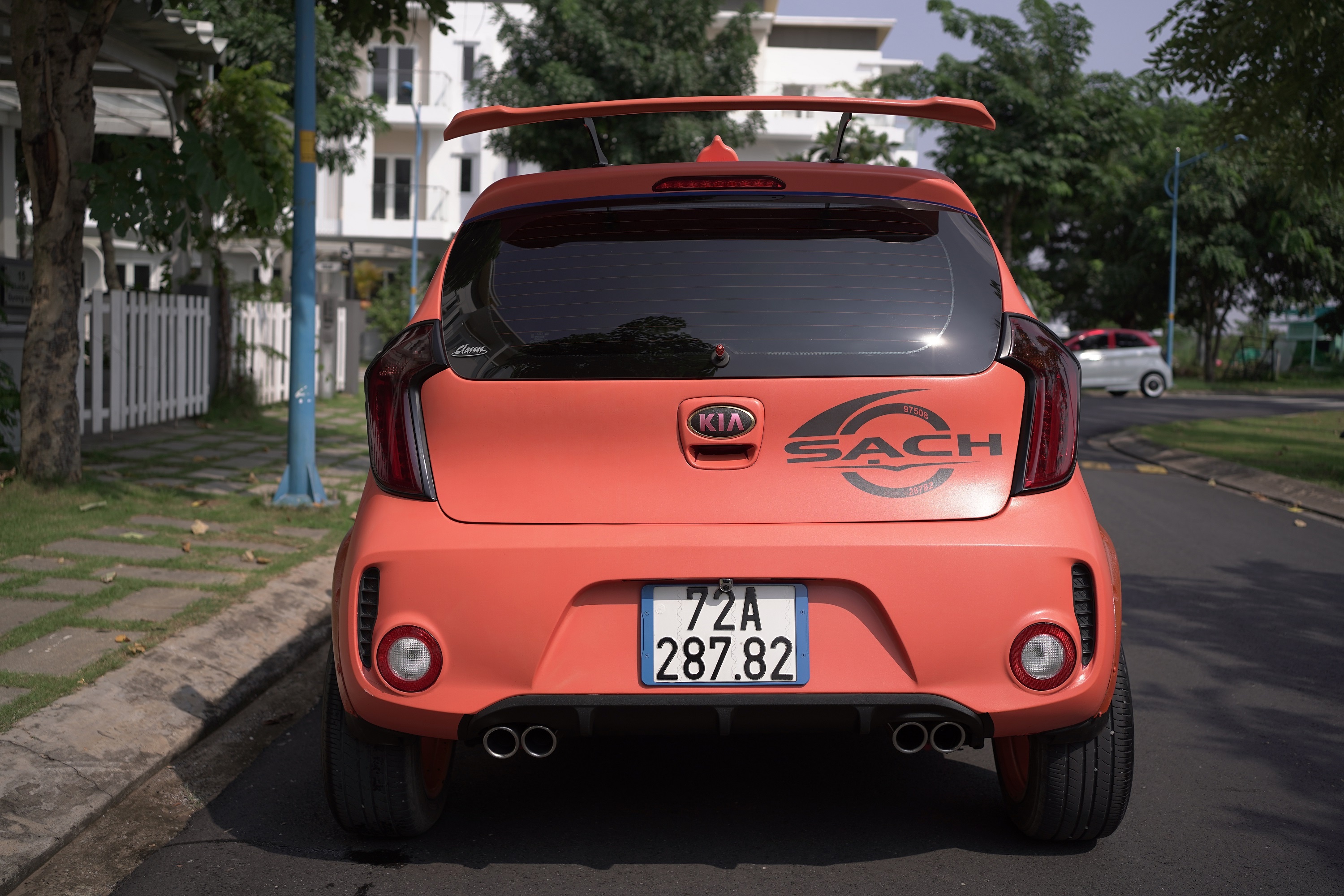 Kia Morning độ thể thao 150 triệu đồng ảnh 5 Kia Morning do the thao 150 trieu dong anh 5