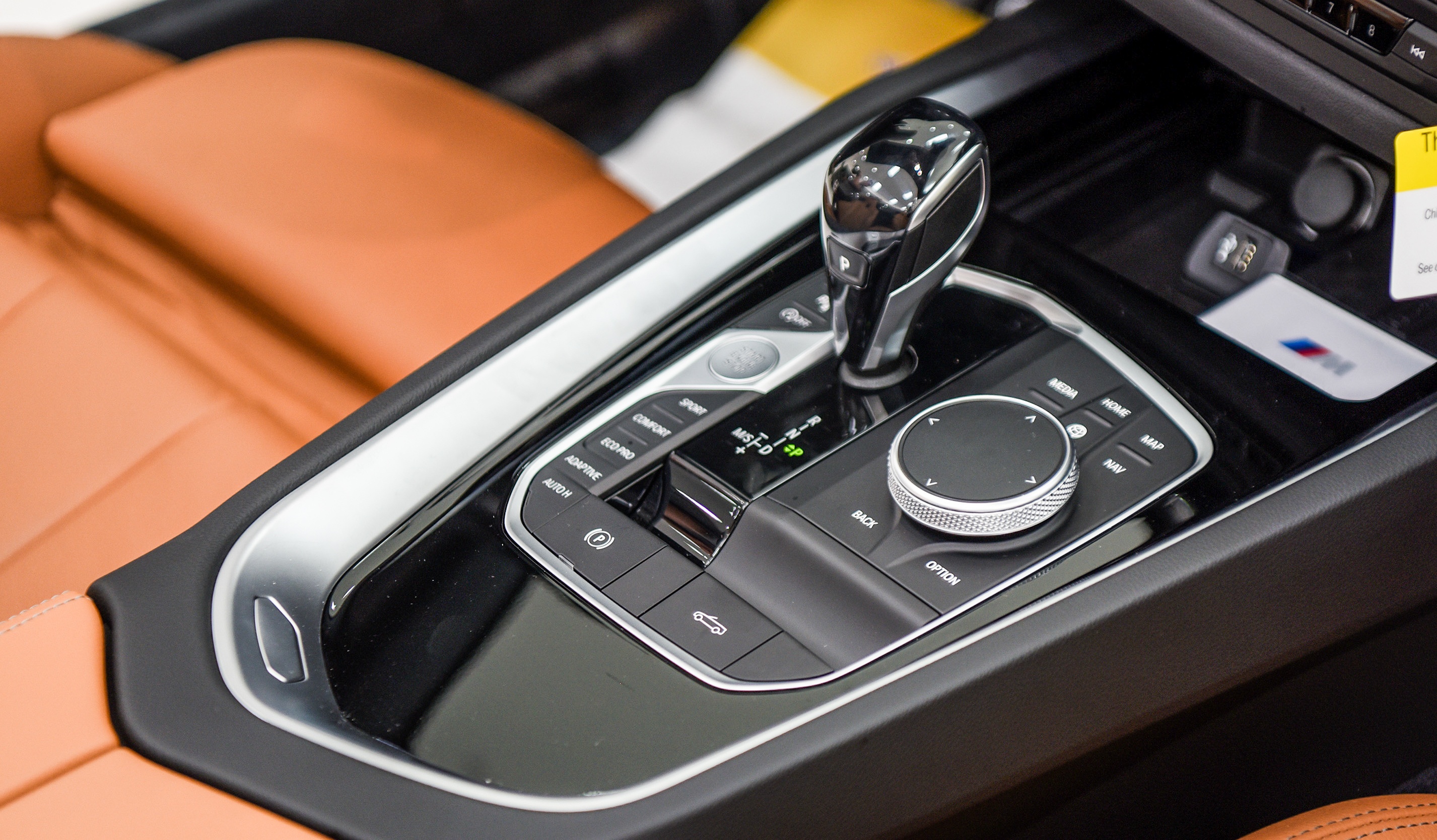 Chi tiết BMW Z4 sDrive30i M-Sport 2020 đầu tiên tại Việt Nam ảnh 11 Chi tiet BMW Z4 sDrive30i M-Sport 2020 dau tien tai Viet Nam anh 11