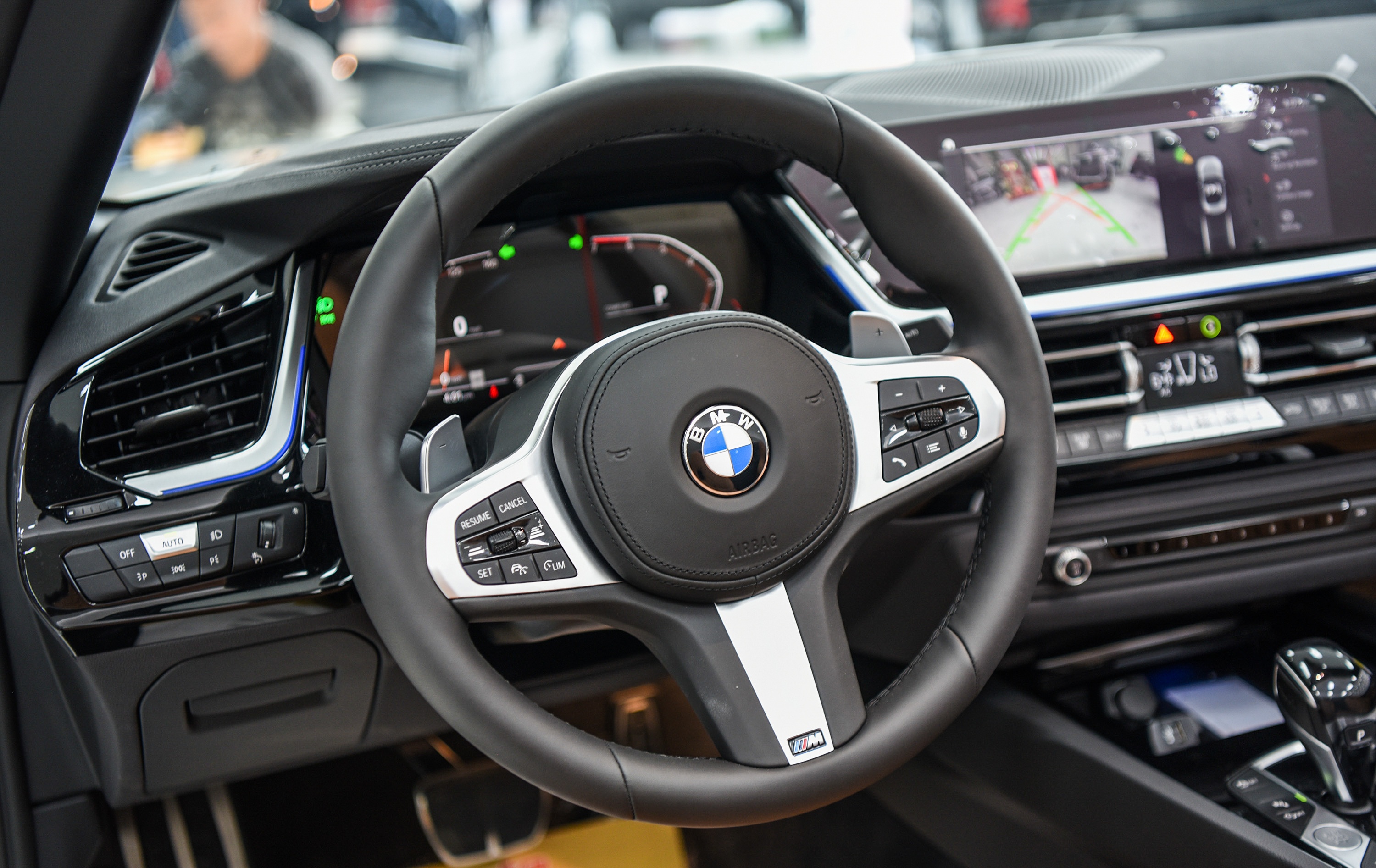 Chi tiết BMW Z4 sDrive30i M-Sport 2020 đầu tiên tại Việt Nam ảnh 10 Chi tiet BMW Z4 sDrive30i M-Sport 2020 dau tien tai Viet Nam anh 10