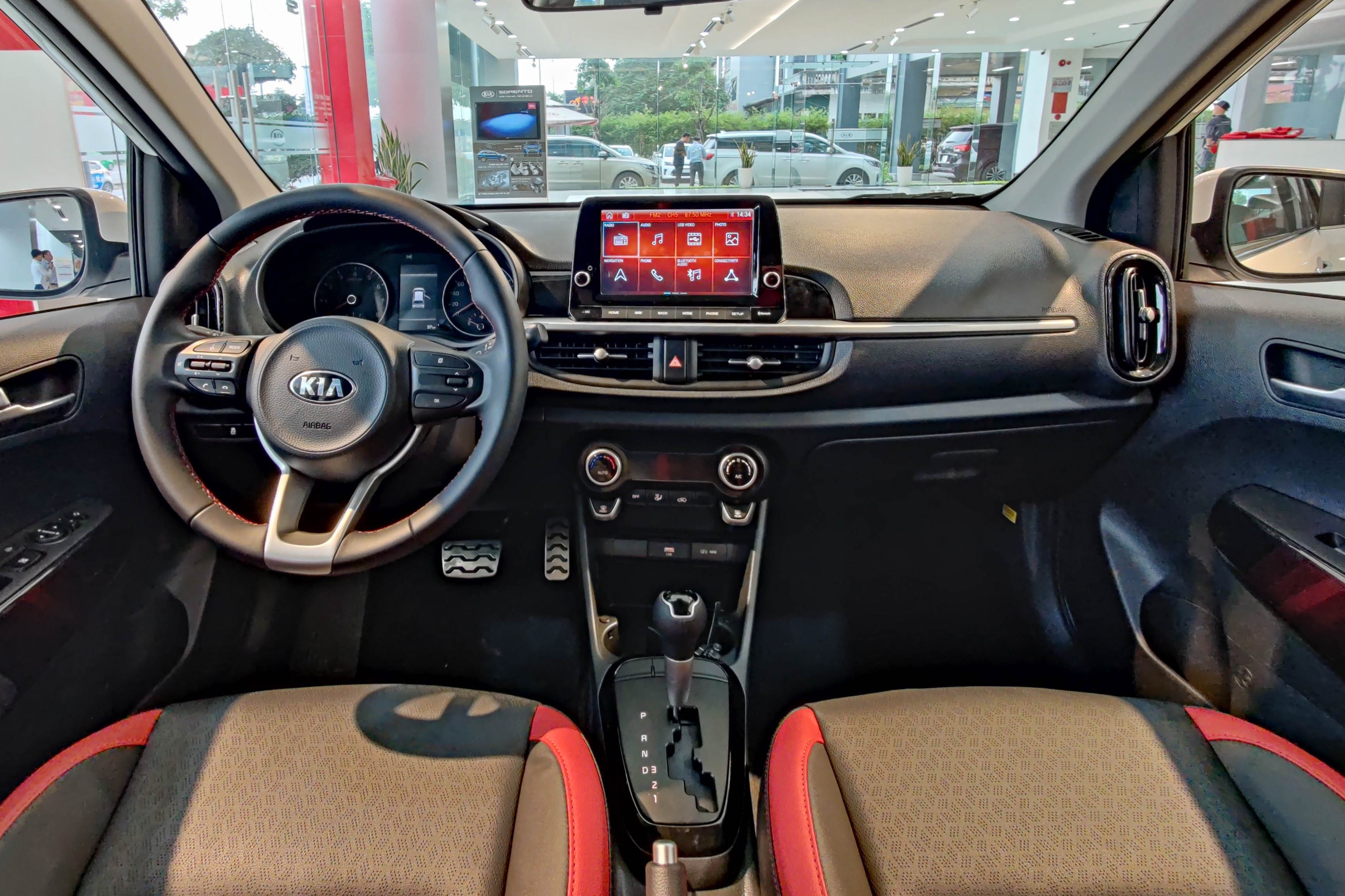 VinFast Fadil bỏ xa Hyundai Grand i10 ảnh 15 VinFast Fadil bo xa Hyundai Grand i10 anh 15