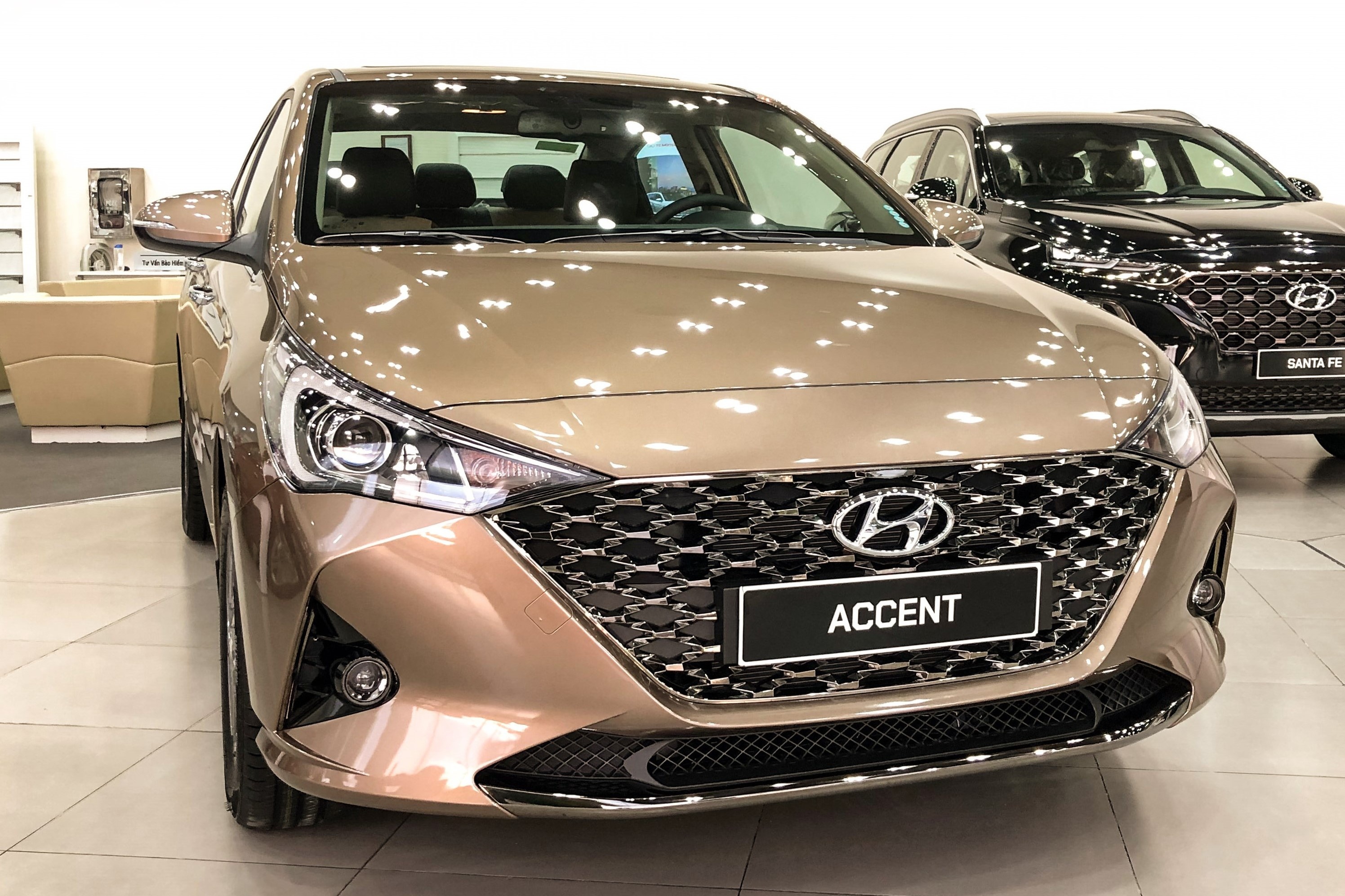 Hyundai Accent va nhung mau xe duoc khuyen mai hang chuc trieu dong hinh anh