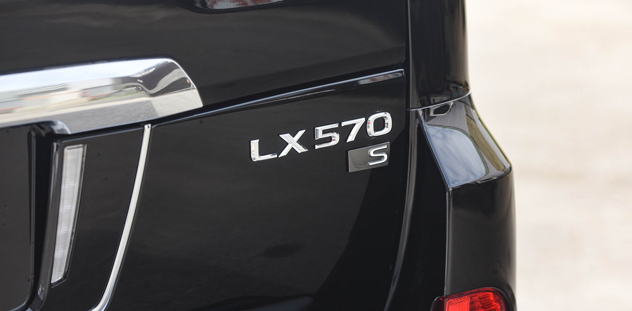 Chi tiet Lexus LX570 Super Sport 2021 dau tien tai Viet Nam anh 18