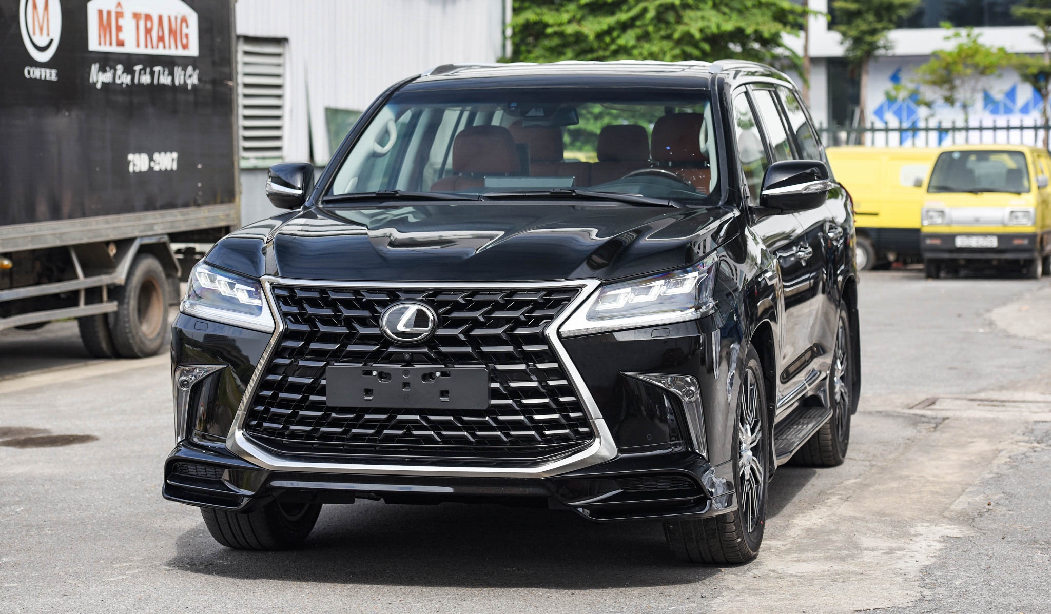 Chi tiet Lexus LX570 Super Sport 2021 dau tien tai Viet Nam anh 1