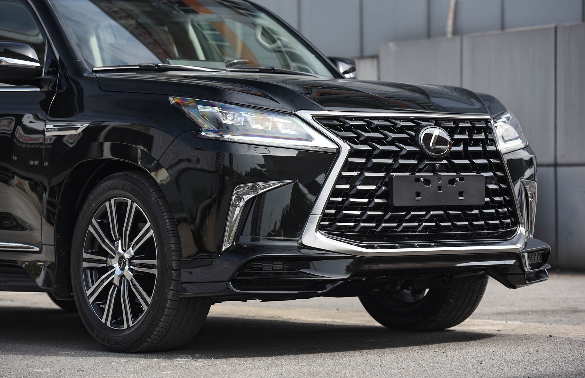 Chi tiet Lexus LX570 Super Sport 2021 dau tien tai Viet Nam anh 13