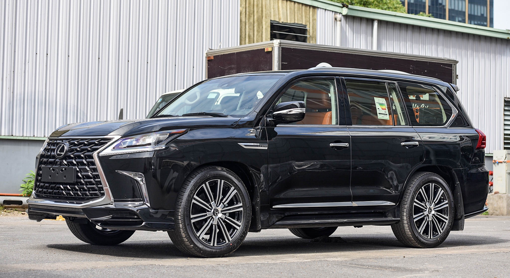 Chi tiet Lexus LX570 Super Sport 2021 dau tien tai Viet Nam anh 5