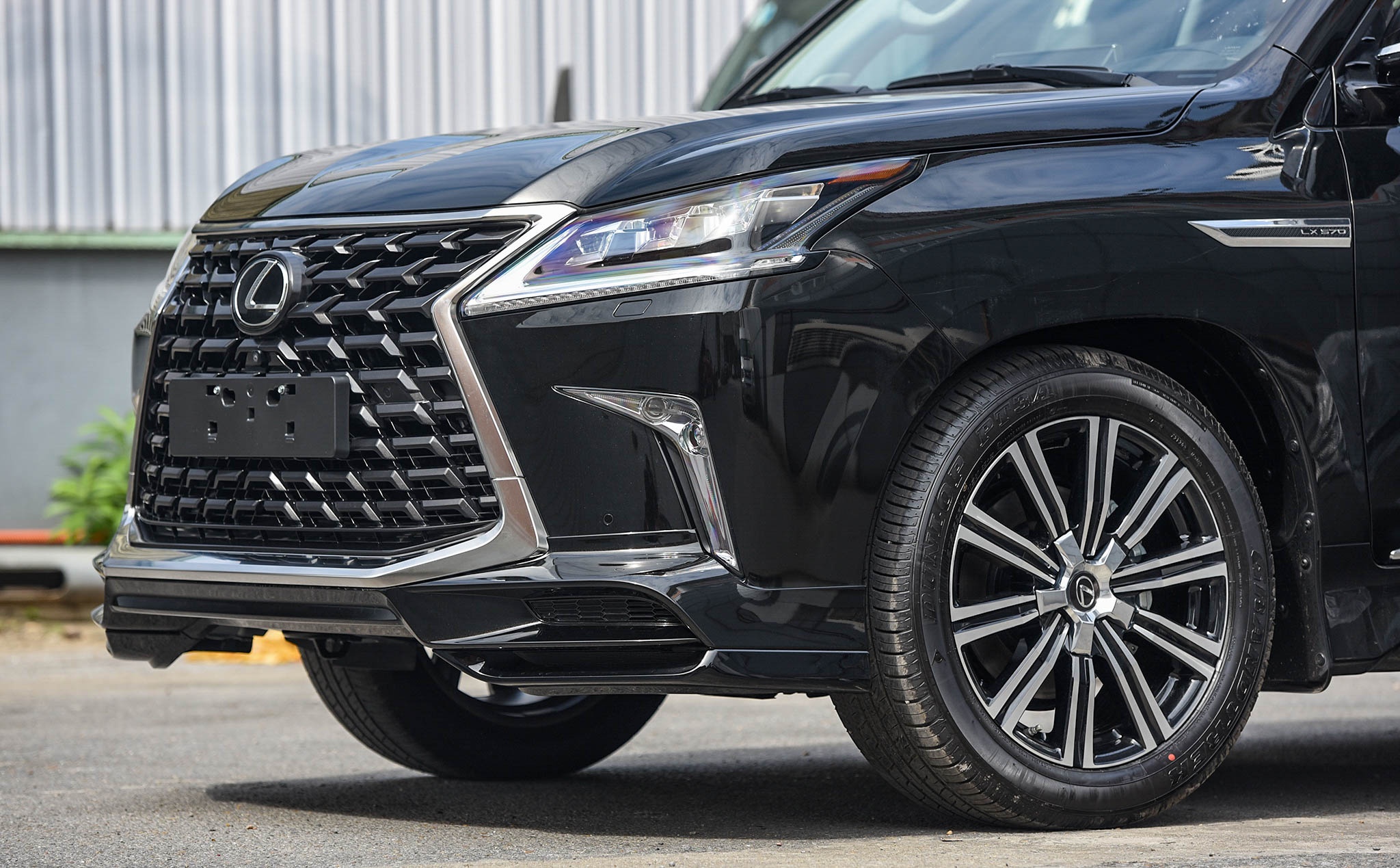 Chi tiet Lexus LX570 Super Sport 2021 dau tien tai Viet Nam anh 16