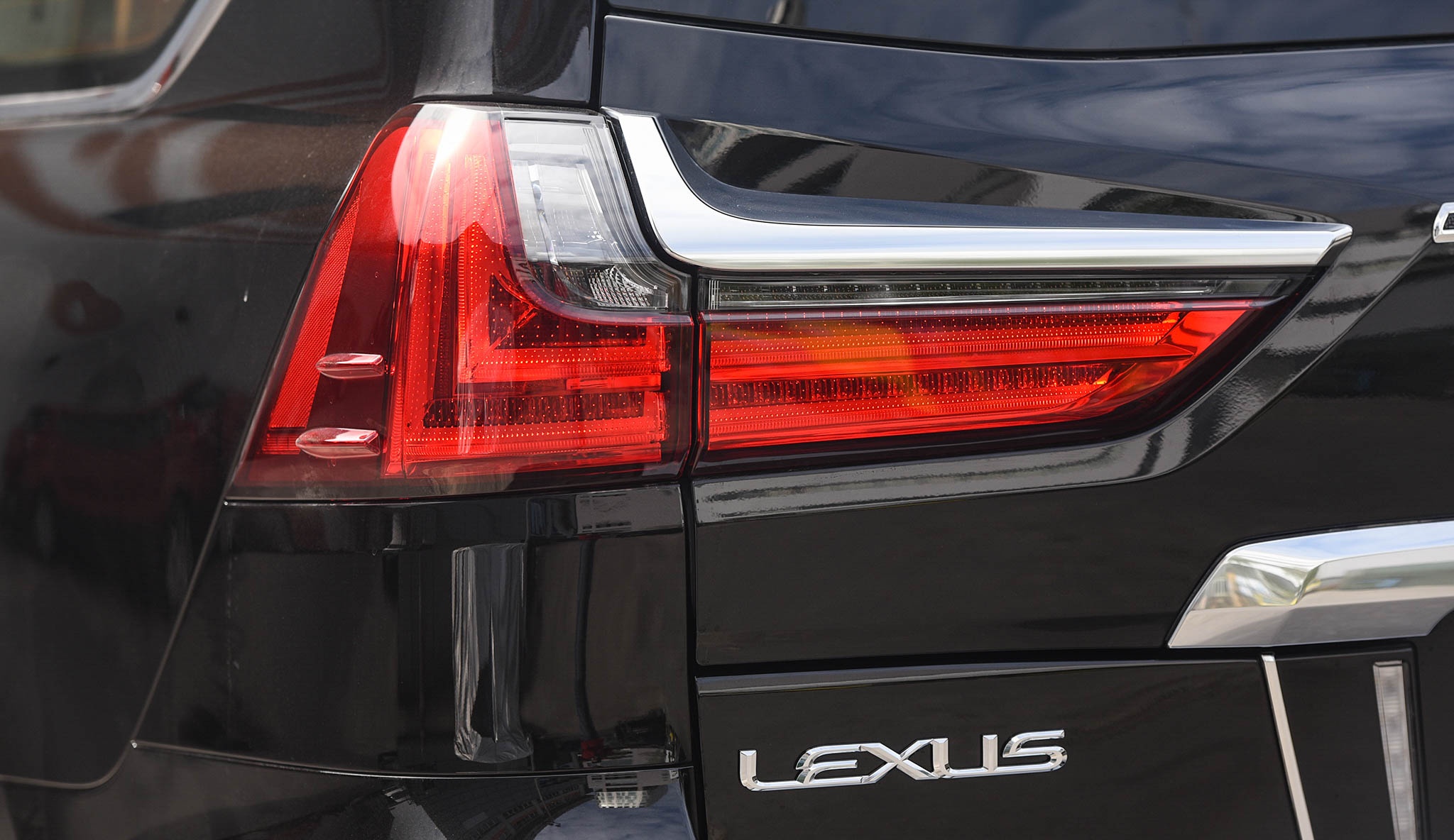 Chi tiet Lexus LX570 Super Sport 2021 dau tien tai Viet Nam anh 17