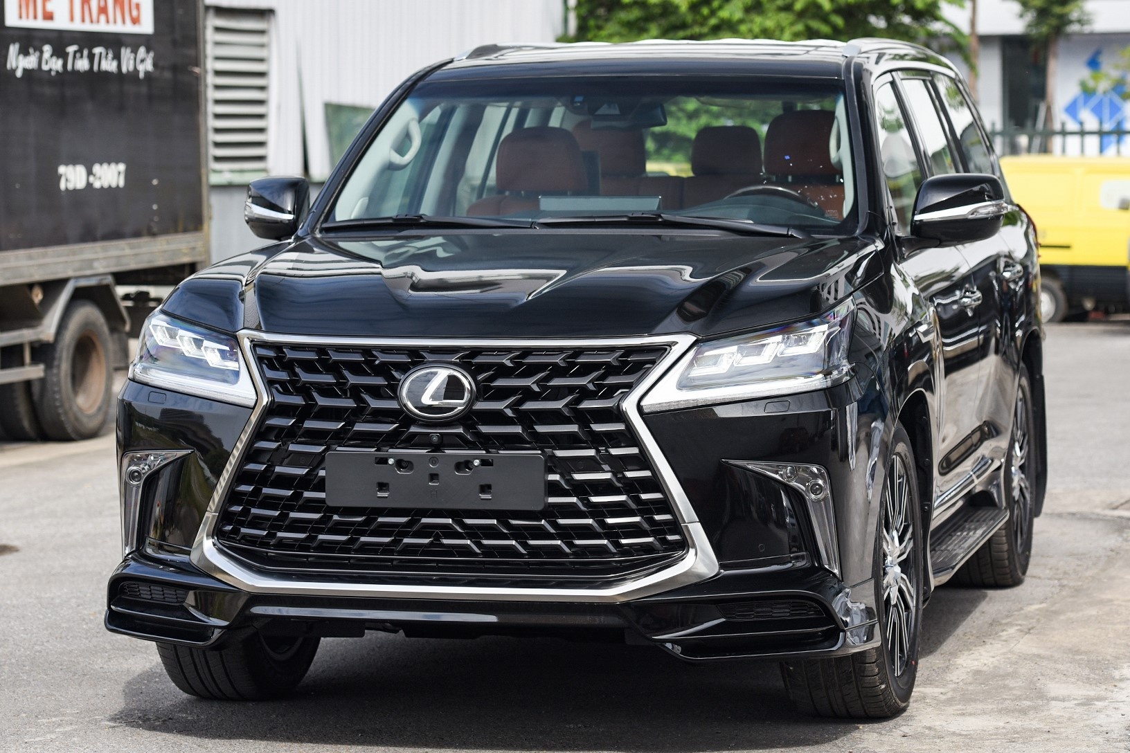 Chi tiet Lexus LX570 Super Sport 2021 dau tien tai Viet Nam hinh anh
