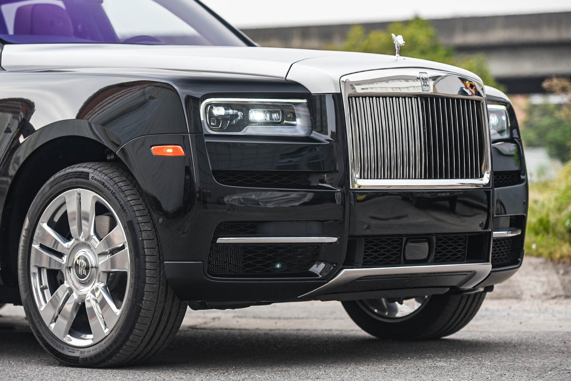 Chi tiet Rolls-Royce Cullinan phien ban 5 cho tai Viet Nam anh 24