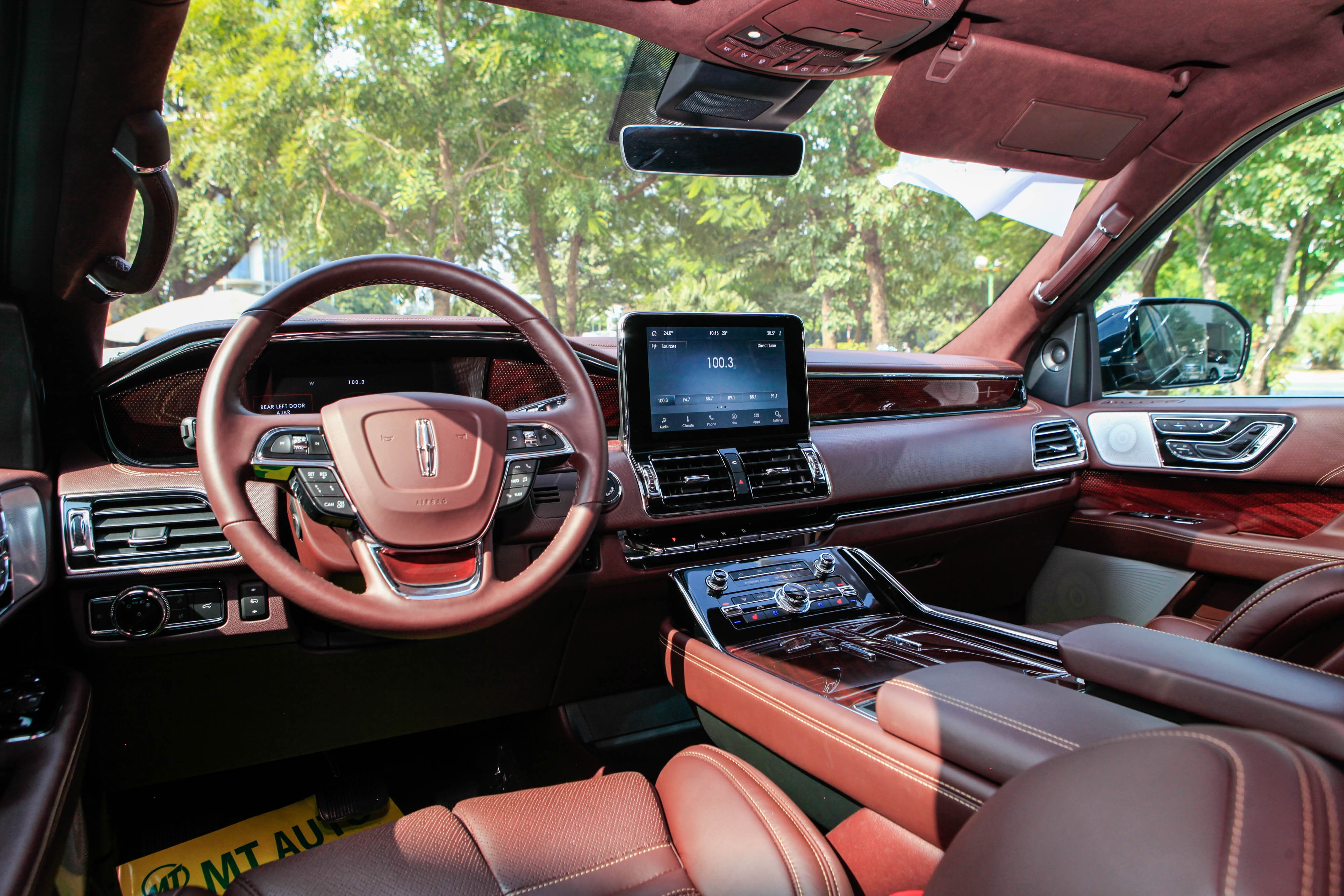 xe sang giá chục tỷ tại Việt Nam ảnh 6 xe sang gia chuc ty tai Viet Nam anh 6