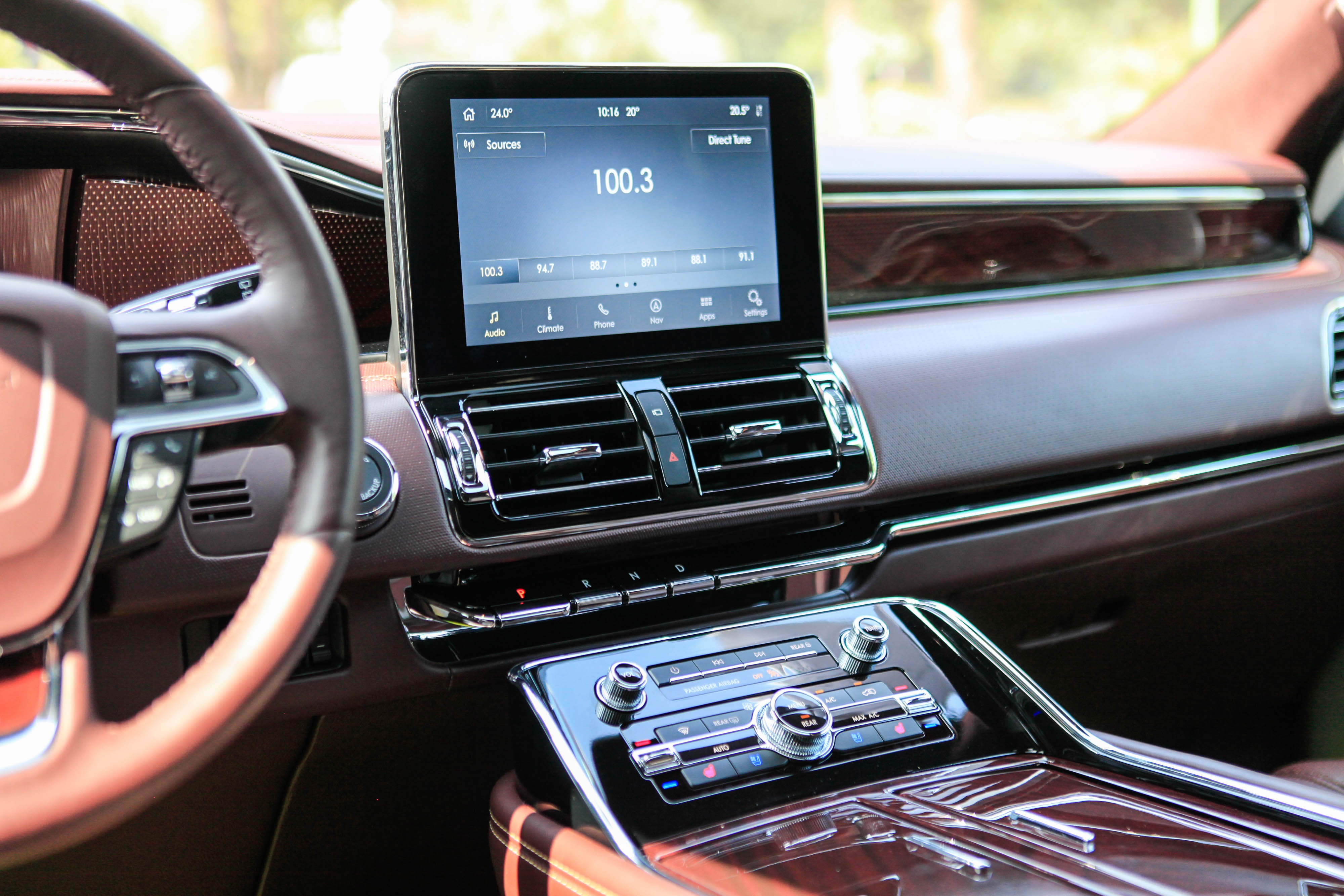 Chi tiết Lincoln Navigator L Black Label 2021 giá hơn 8 tỷ đồng ảnh 13 Chi tiet Lincoln Navigator L Black Label 2021 gia hon 8 ty dong anh 13