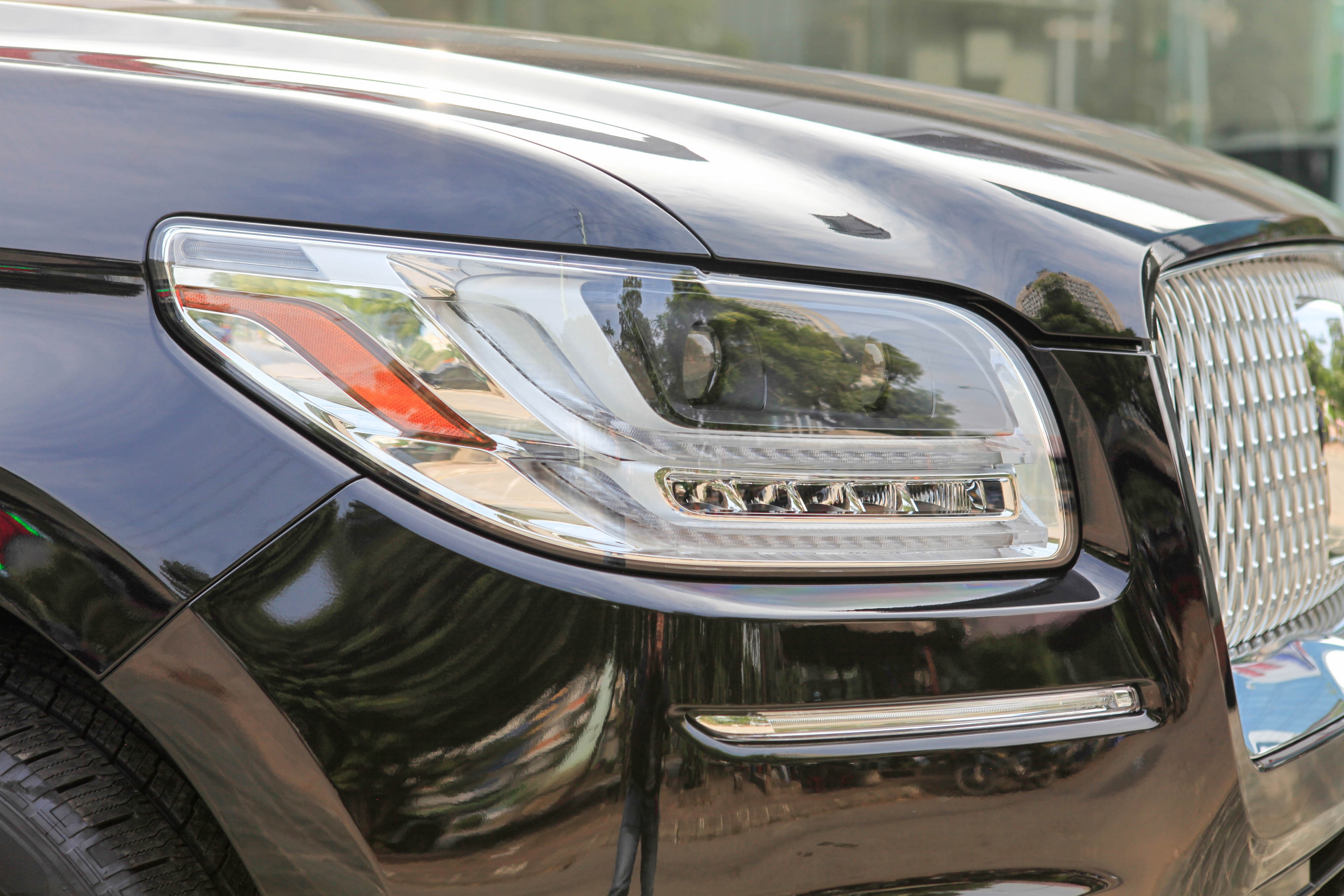 Chi tiết Lincoln Navigator L Black Label 2021 giá hơn 8 tỷ đồng ảnh 10 Chi tiet Lincoln Navigator L Black Label 2021 gia hon 8 ty dong anh 10