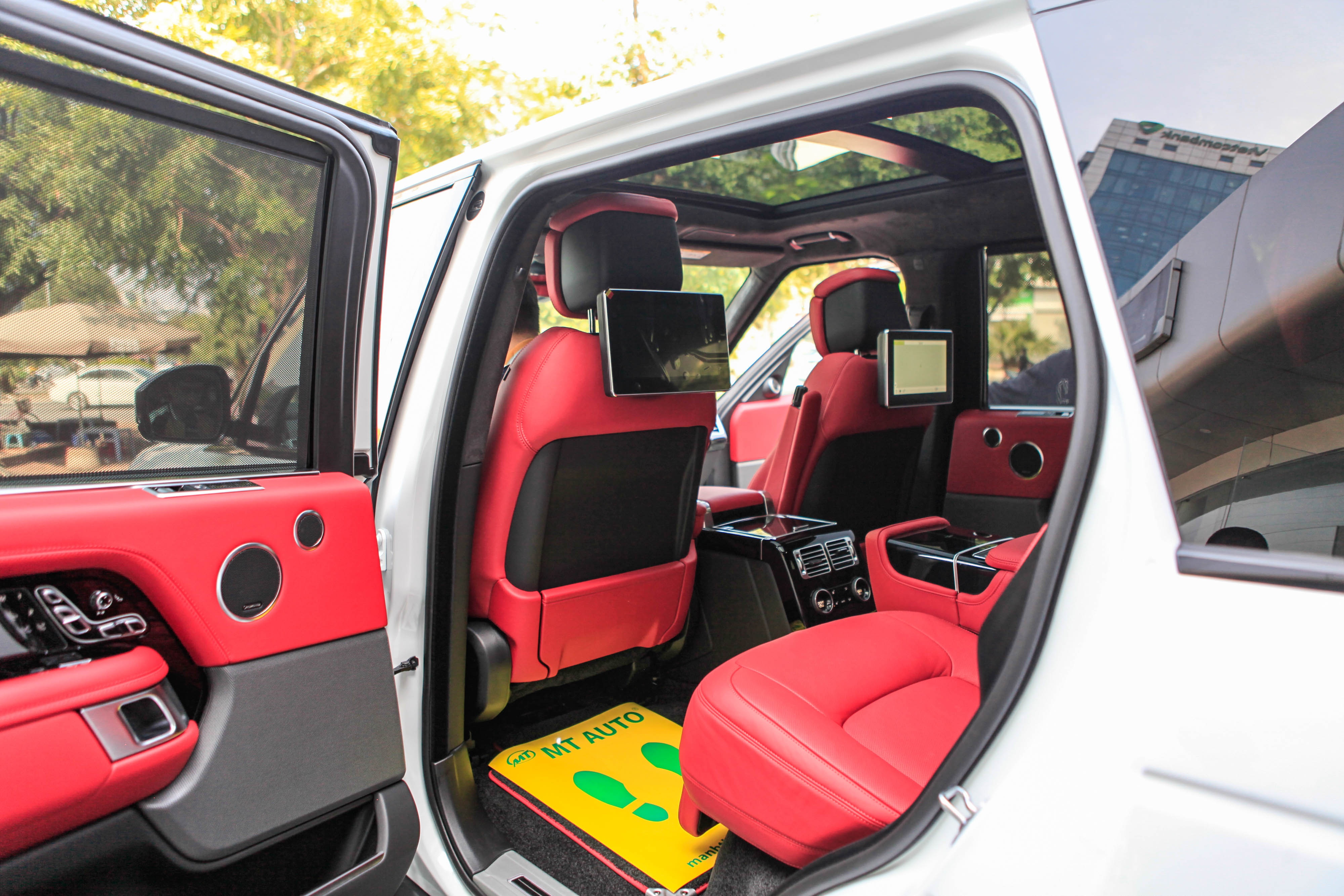 Chi tiết Range Rover Autobiography LWB 2020 ảnh 11 Chi tiet Range Rover Autobiography LWB 2020 anh 11