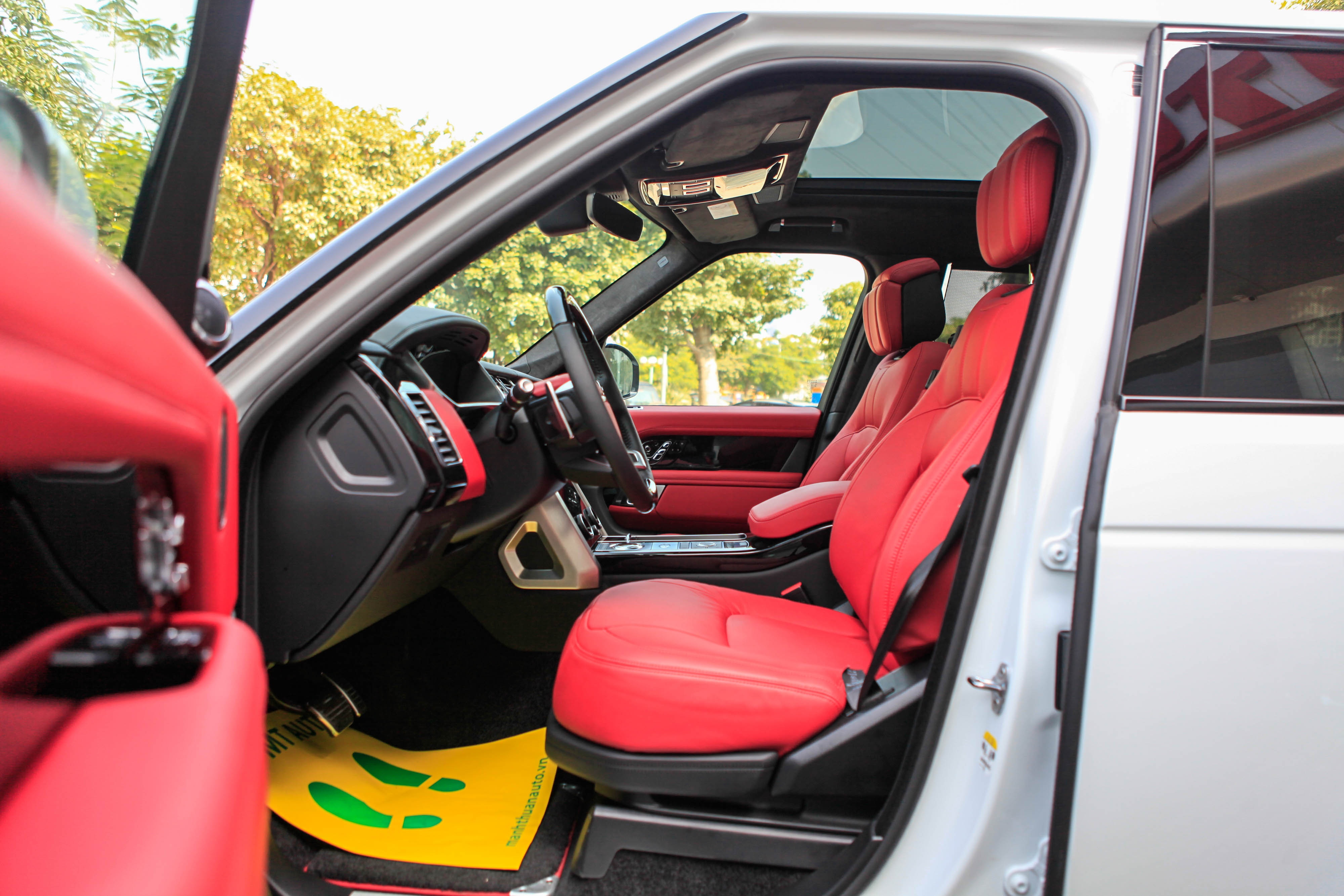 Chi tiết Range Rover Autobiography LWB 2020 ảnh 10 Chi tiet Range Rover Autobiography LWB 2020 anh 10