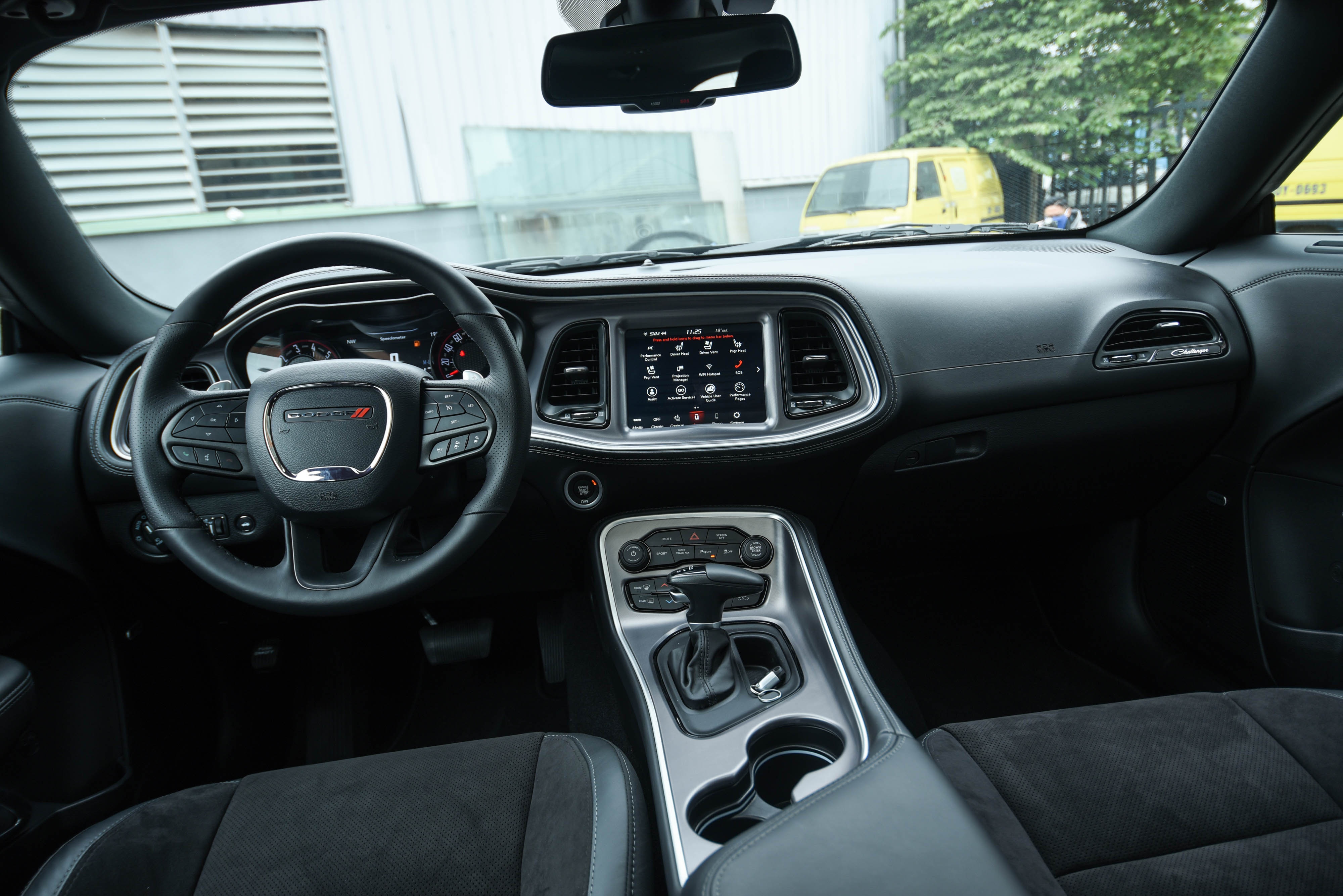Chi tiết Dodge Challenger GT 2020 đầu tiên tại Việt Nam ảnh 12 Chi tiet Dodge Challenger GT 2020 dau tien tai Viet Nam anh 12