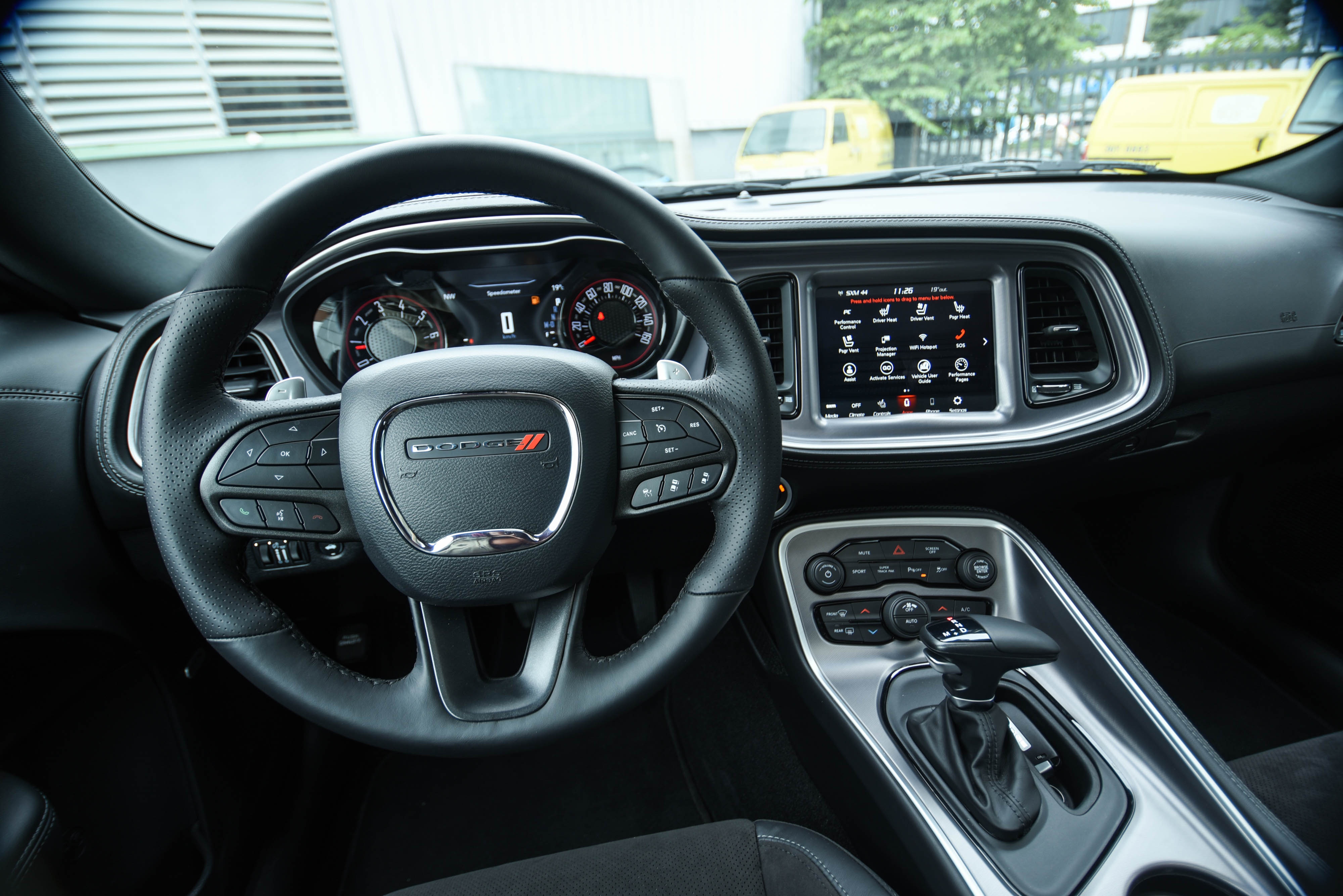 Chi tiết Dodge Challenger GT 2020 đầu tiên tại Việt Nam ảnh 13 Chi tiet Dodge Challenger GT 2020 dau tien tai Viet Nam anh 13