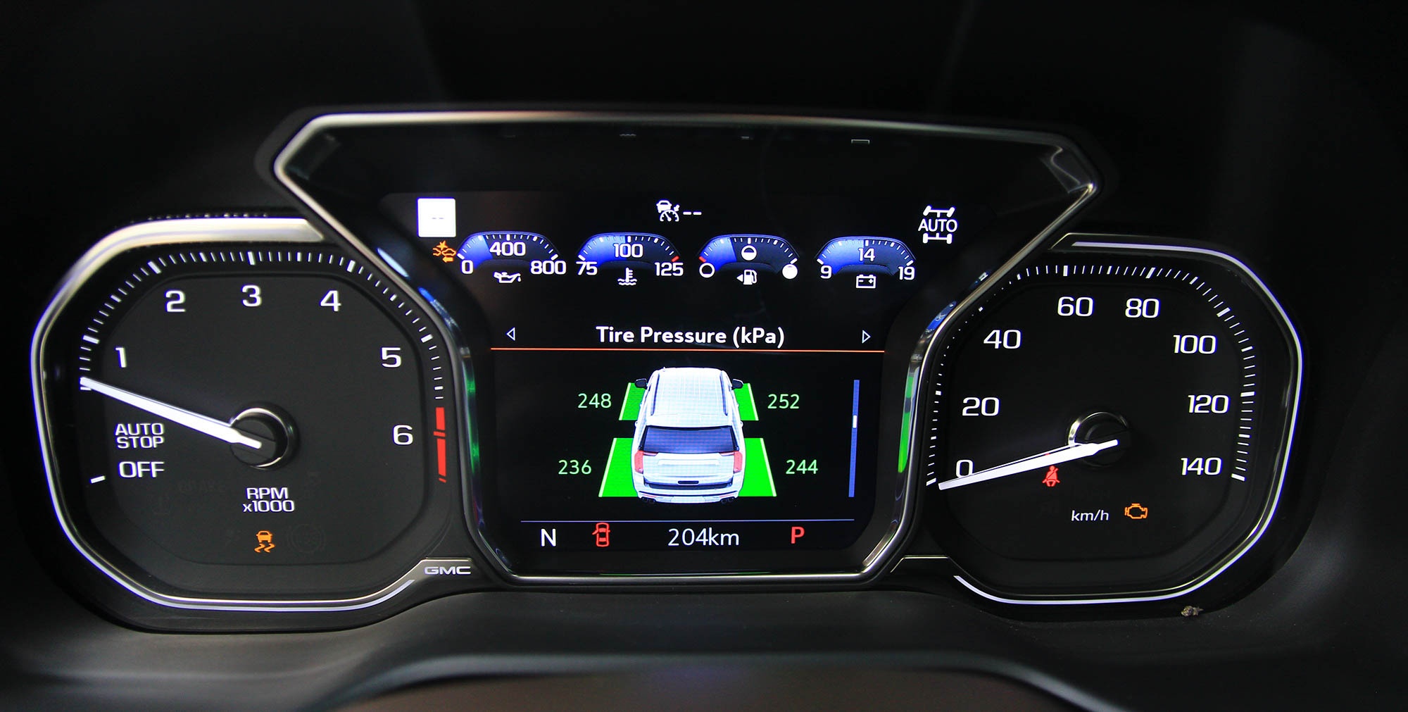 Chi tiết GMC Yukon XL Denali 2021 tại Việt Nam ảnh 18 Chi tiet GMC Yukon XL Denali 2021 tai Viet Nam anh 18