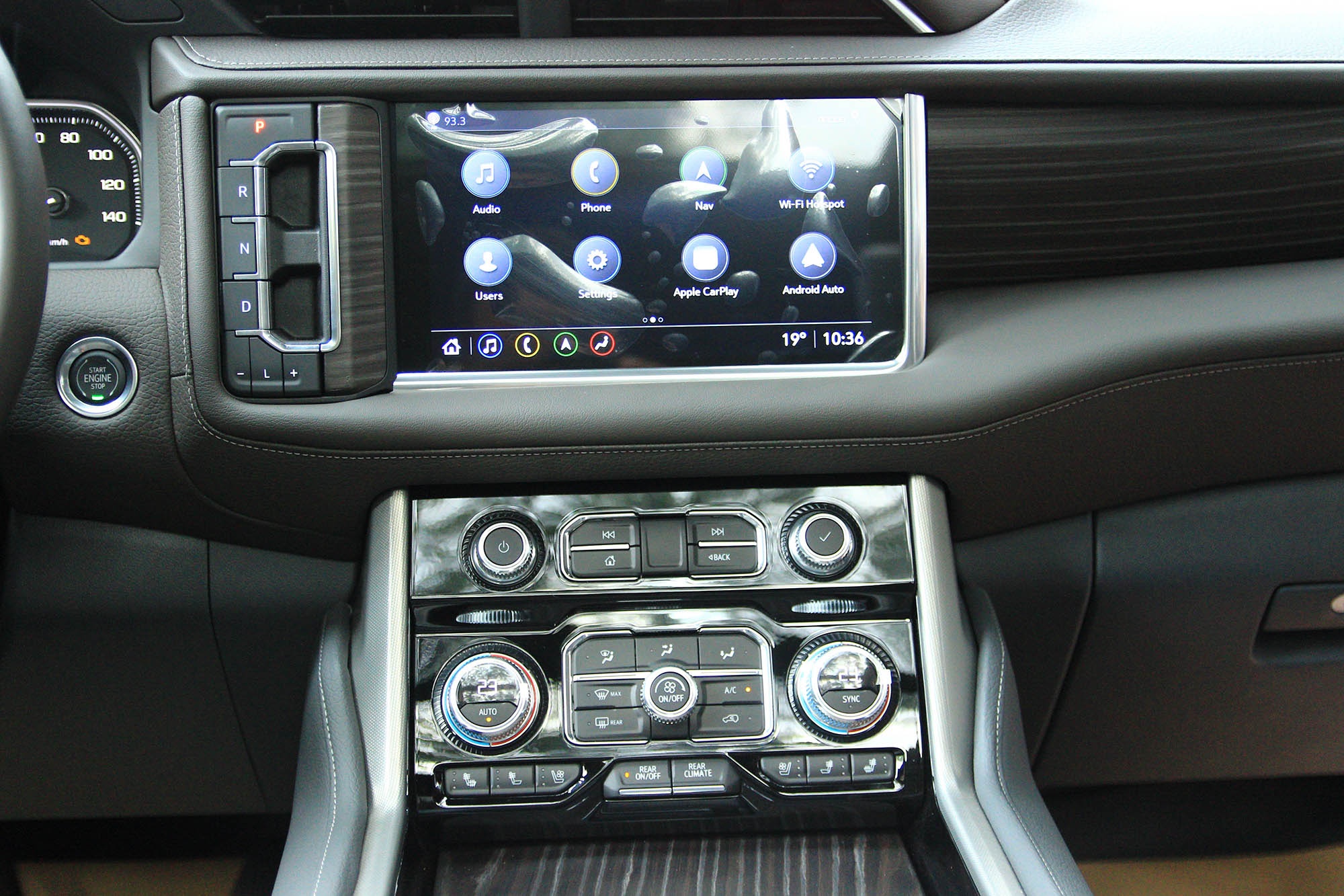 Chi tiết GMC Yukon XL Denali 2021 tại Việt Nam ảnh 19 Chi tiet GMC Yukon XL Denali 2021 tai Viet Nam anh 19