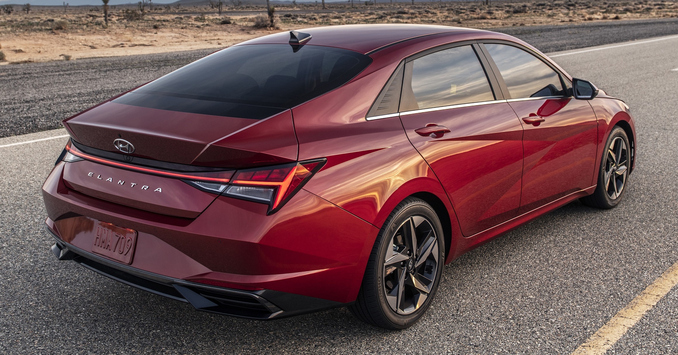 Hyundai Elantra 2021 giành giải xe của năm tại Bắc Mỹ ảnh 2 Hyundai Elantra 2021 gianh giai xe cua nam tai Bac My anh 2