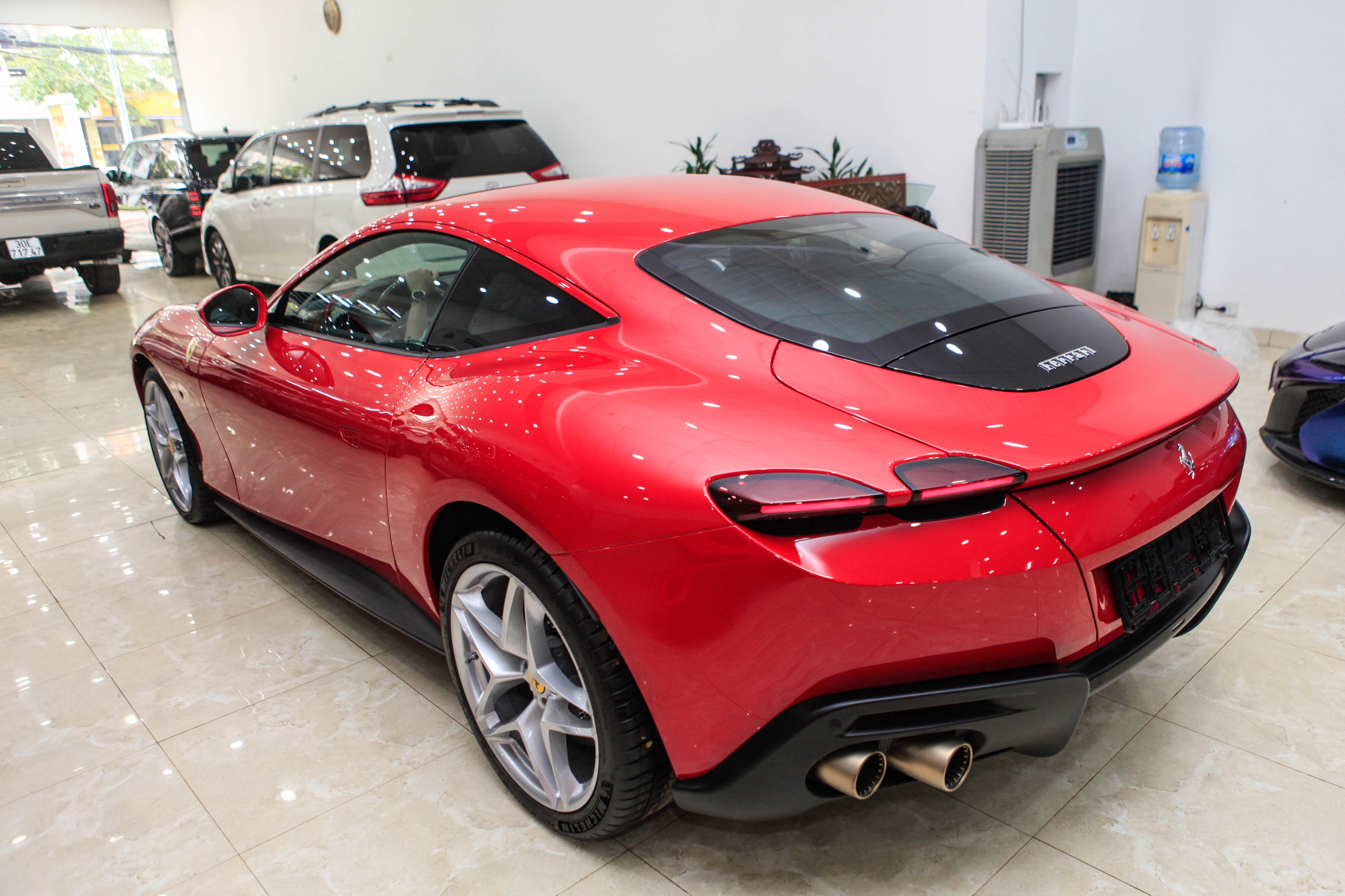 Chi tiết Ferrari Roma giá hơn 18 tỷ đồng tại Việt Nam ảnh 7 Chi tiet Ferrari Roma gia hon 18 ty dong tai Viet Nam anh 7