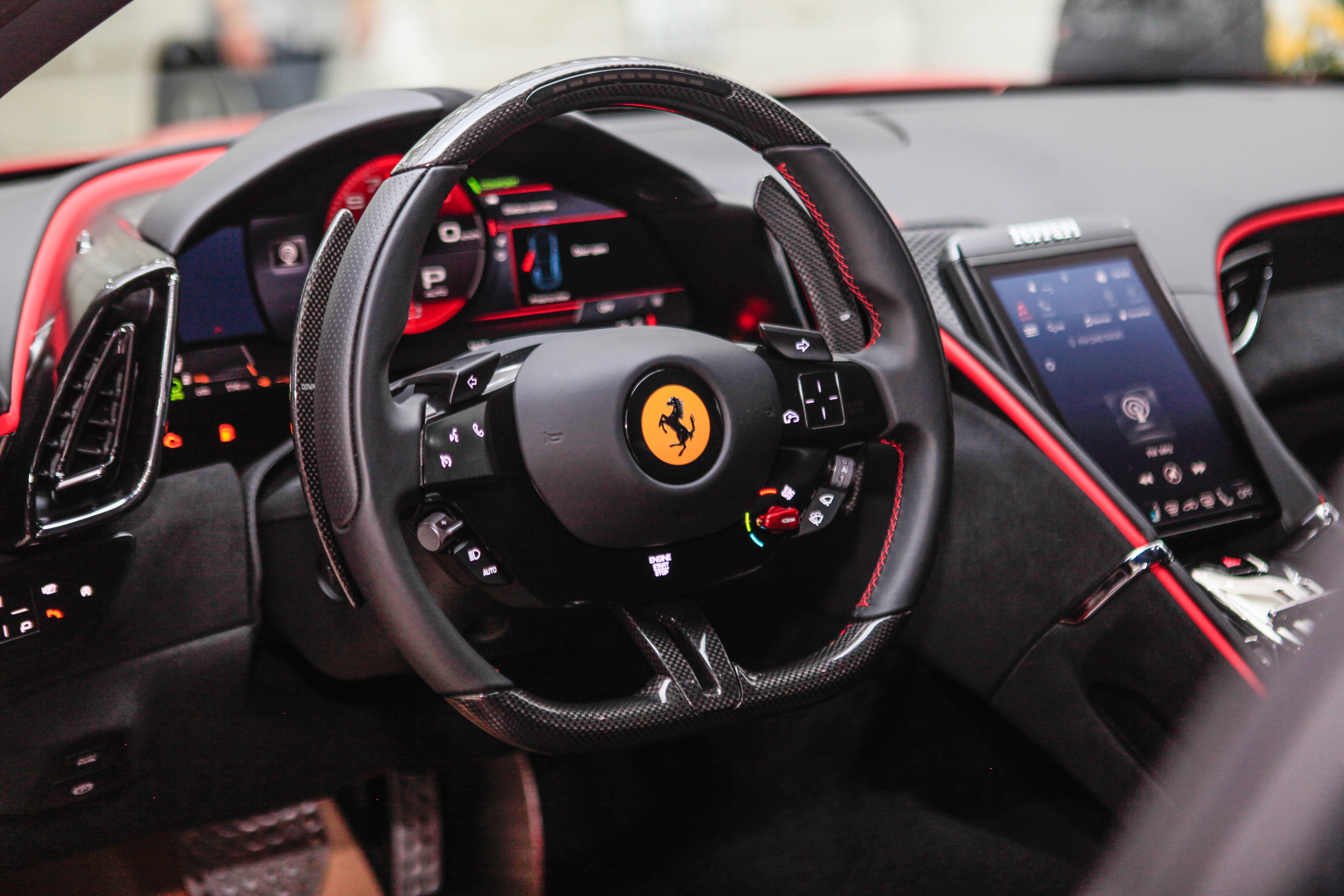 Chi tiết Ferrari Roma giá hơn 18 tỷ đồng tại Việt Nam ảnh 11 Chi tiet Ferrari Roma gia hon 18 ty dong tai Viet Nam anh 11