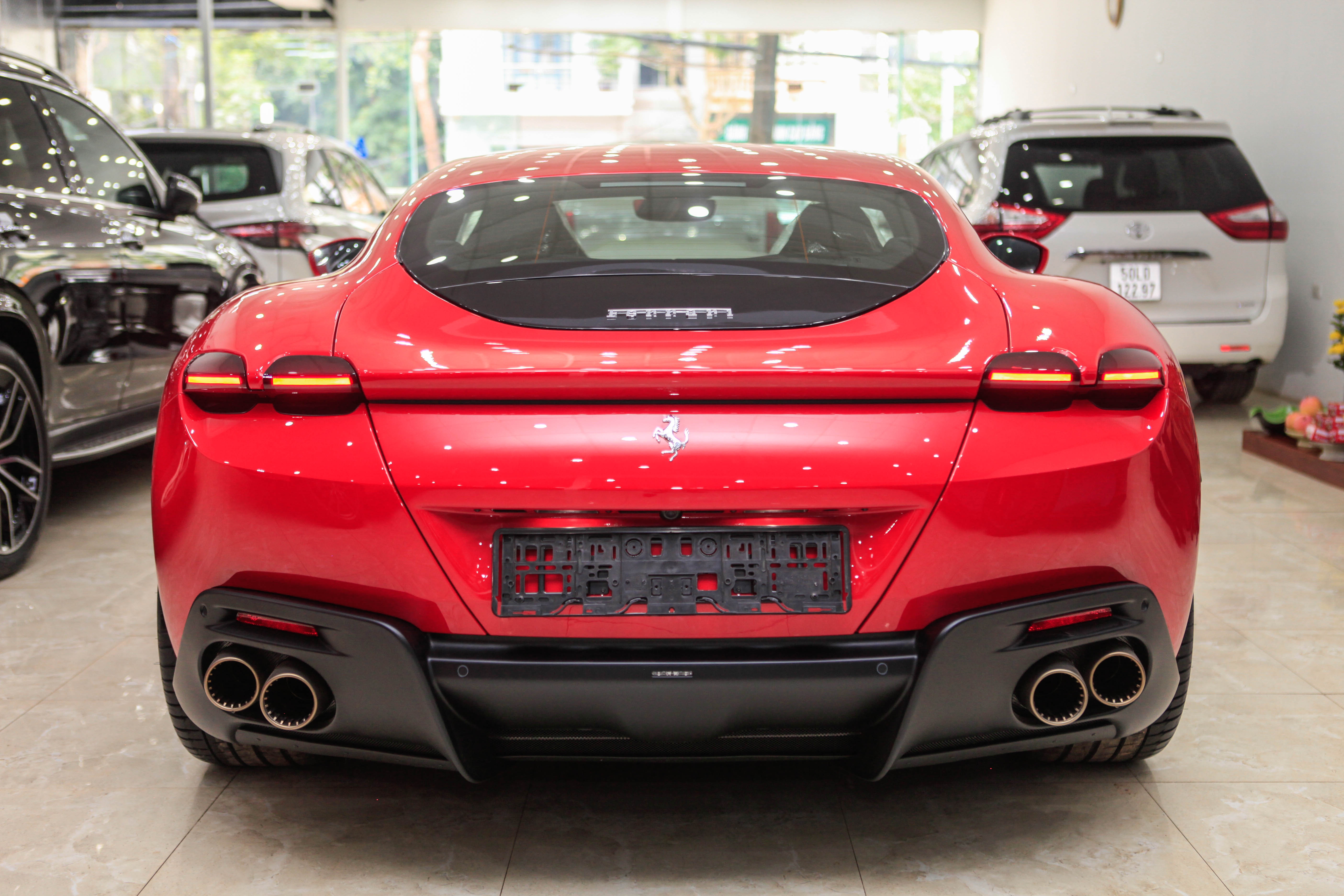 Chi tiết Ferrari Roma giá hơn 18 tỷ đồng tại Việt Nam ảnh 16 Chi tiet Ferrari Roma gia hon 18 ty dong tai Viet Nam anh 16