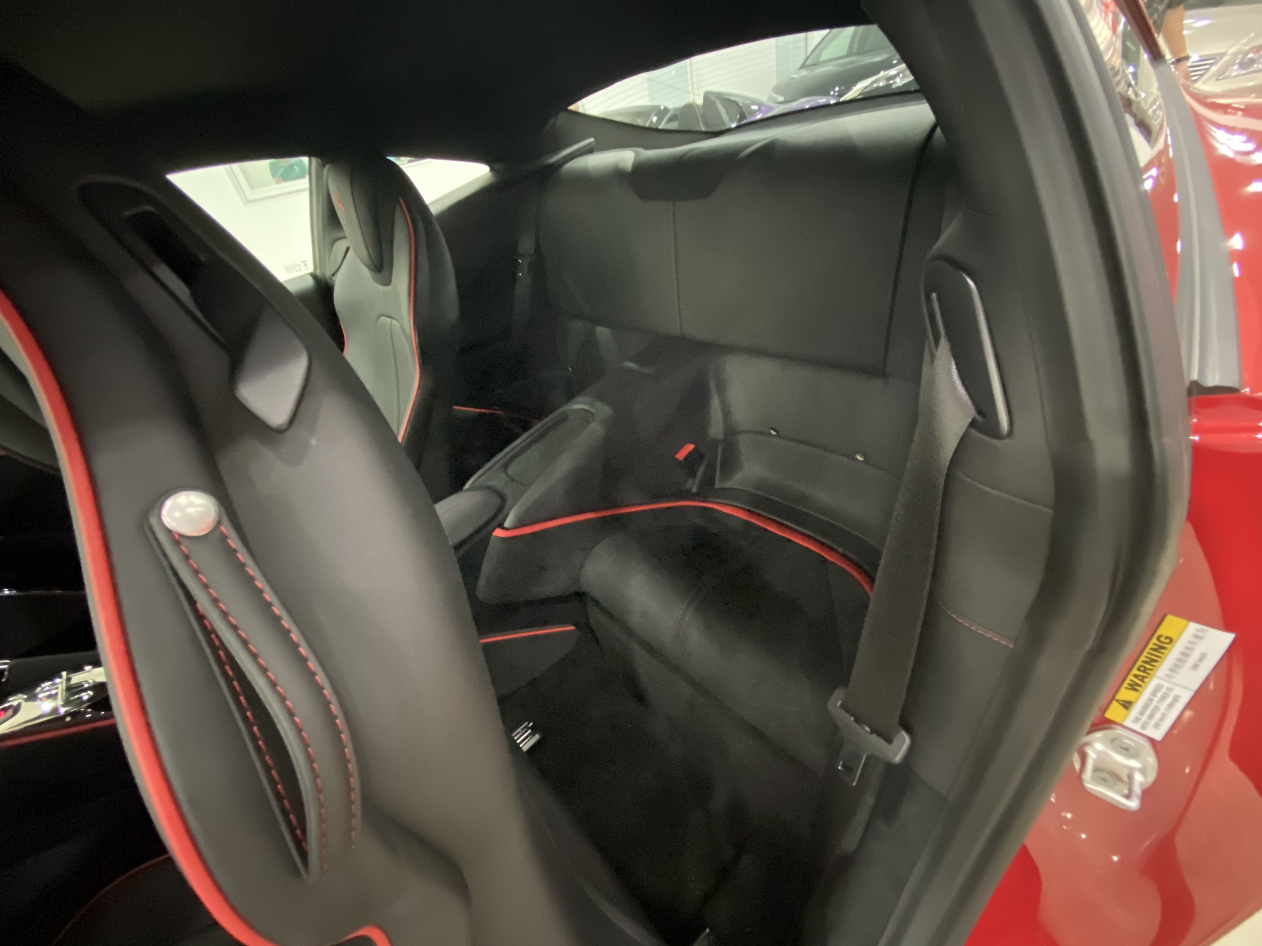 Chi tiết Ferrari Roma giá hơn 18 tỷ đồng tại Việt Nam ảnh 14 Chi tiet Ferrari Roma gia hon 18 ty dong tai Viet Nam anh 14