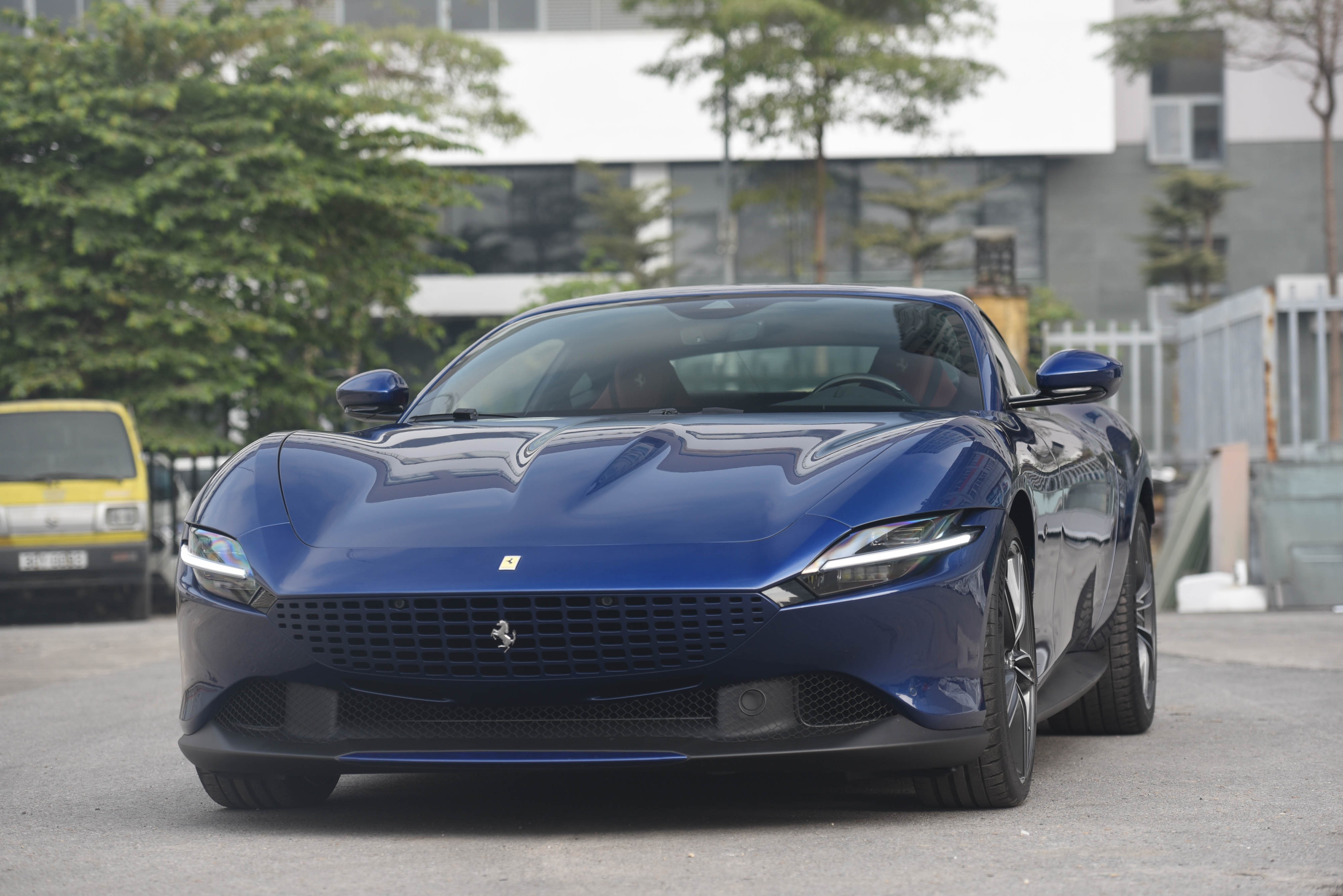 Chi tiet Ferrari Roma dau tien tai Viet Nam anh 2