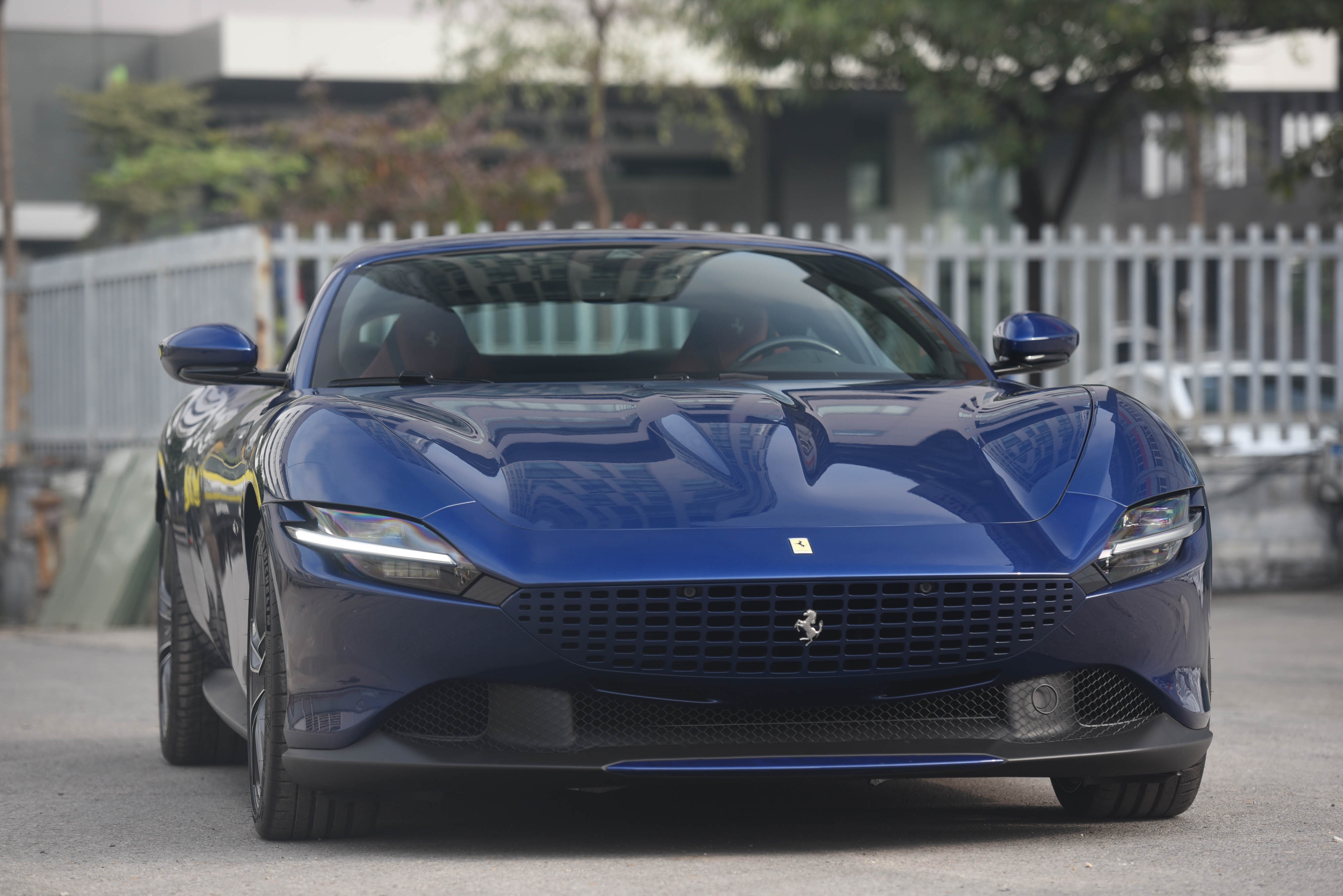 Chi tiet Ferrari Roma dau tien tai Viet Nam anh 26