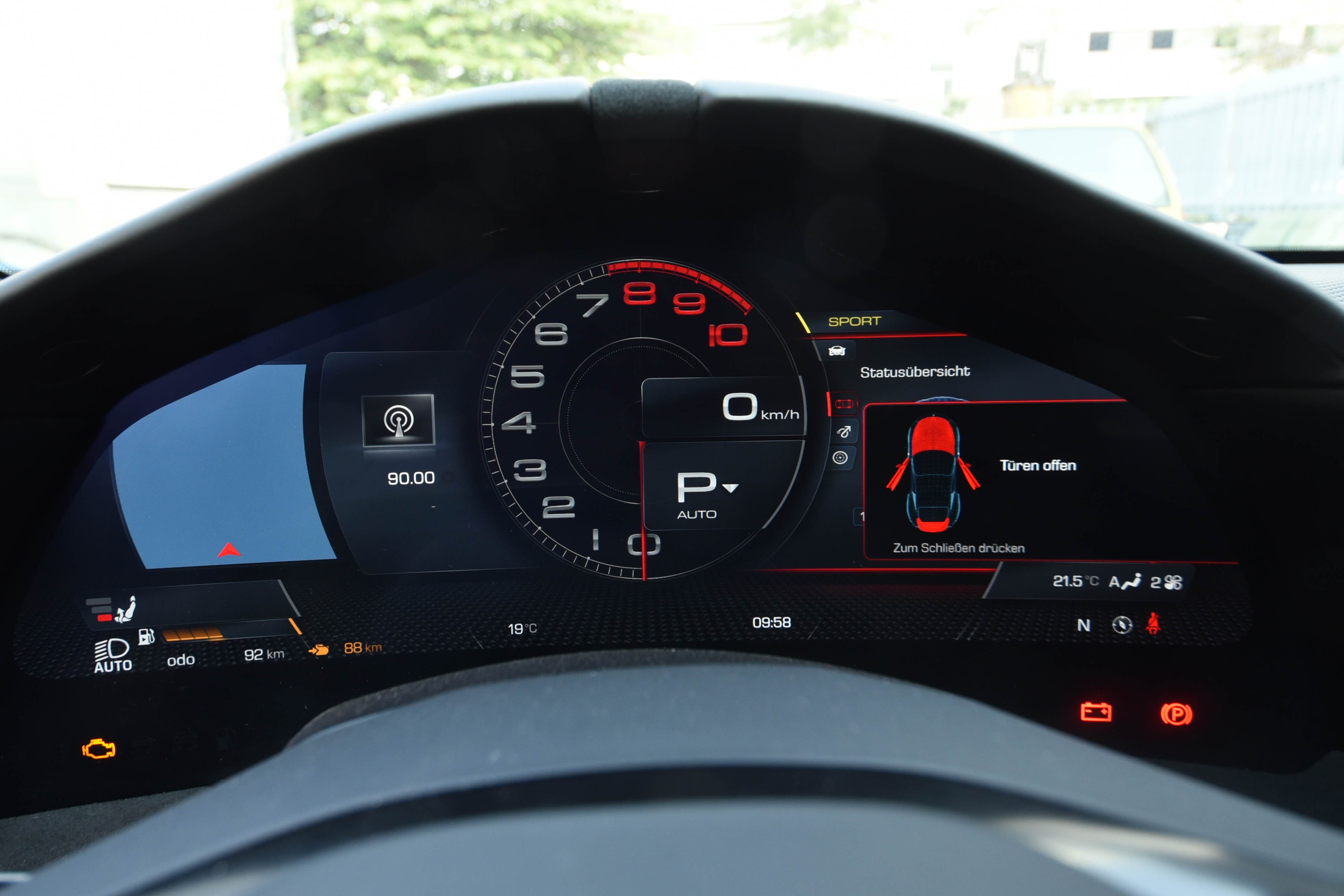 Chi tiet Ferrari Roma dau tien tai Viet Nam anh 15