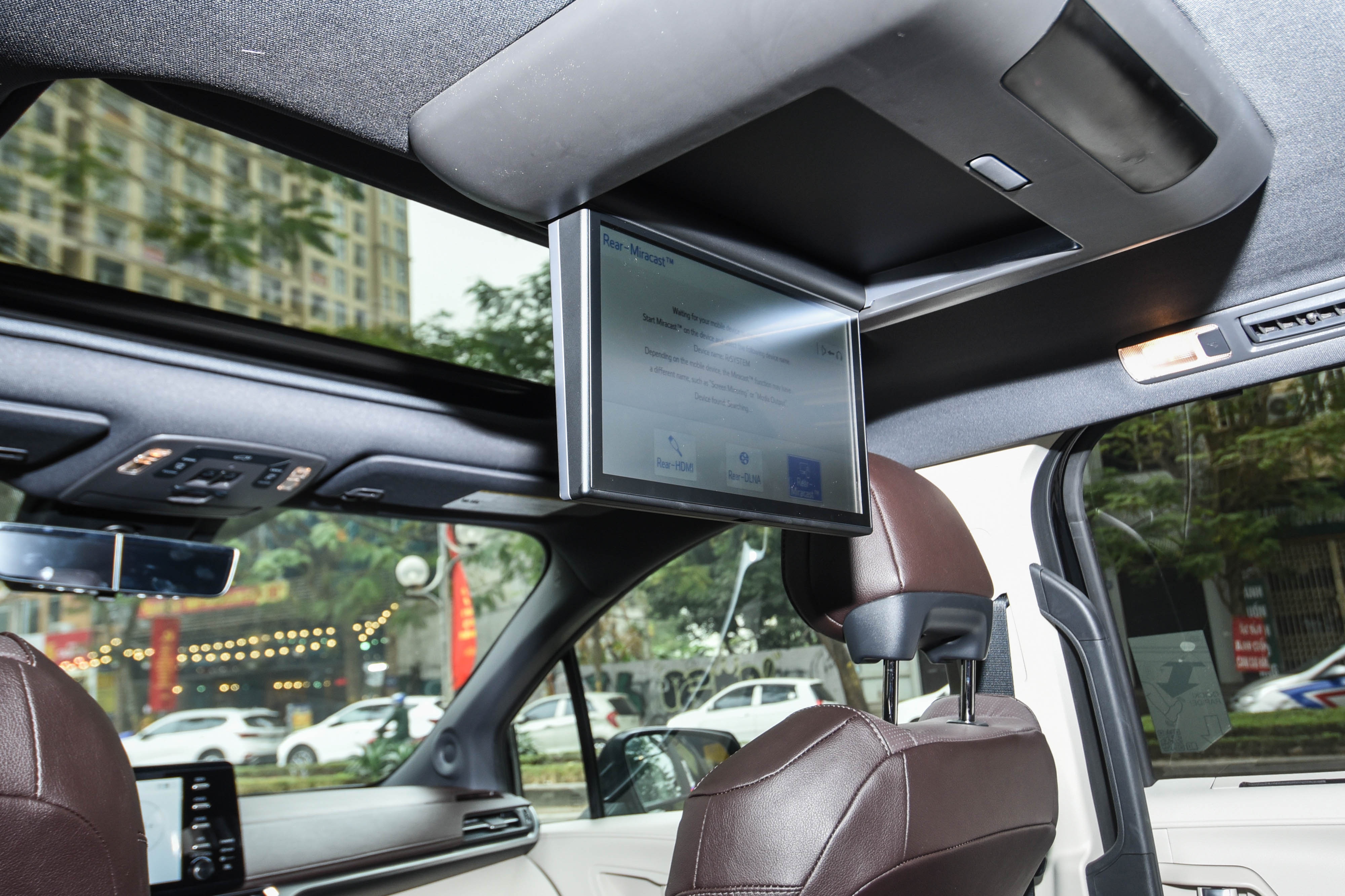 Chi tiết Toyota Sienna đời 2021 đầu tiên tại Việt Nam ảnh 16 Chi tiet Toyota Sienna doi 2021 dau tien tai Viet Nam anh 16
